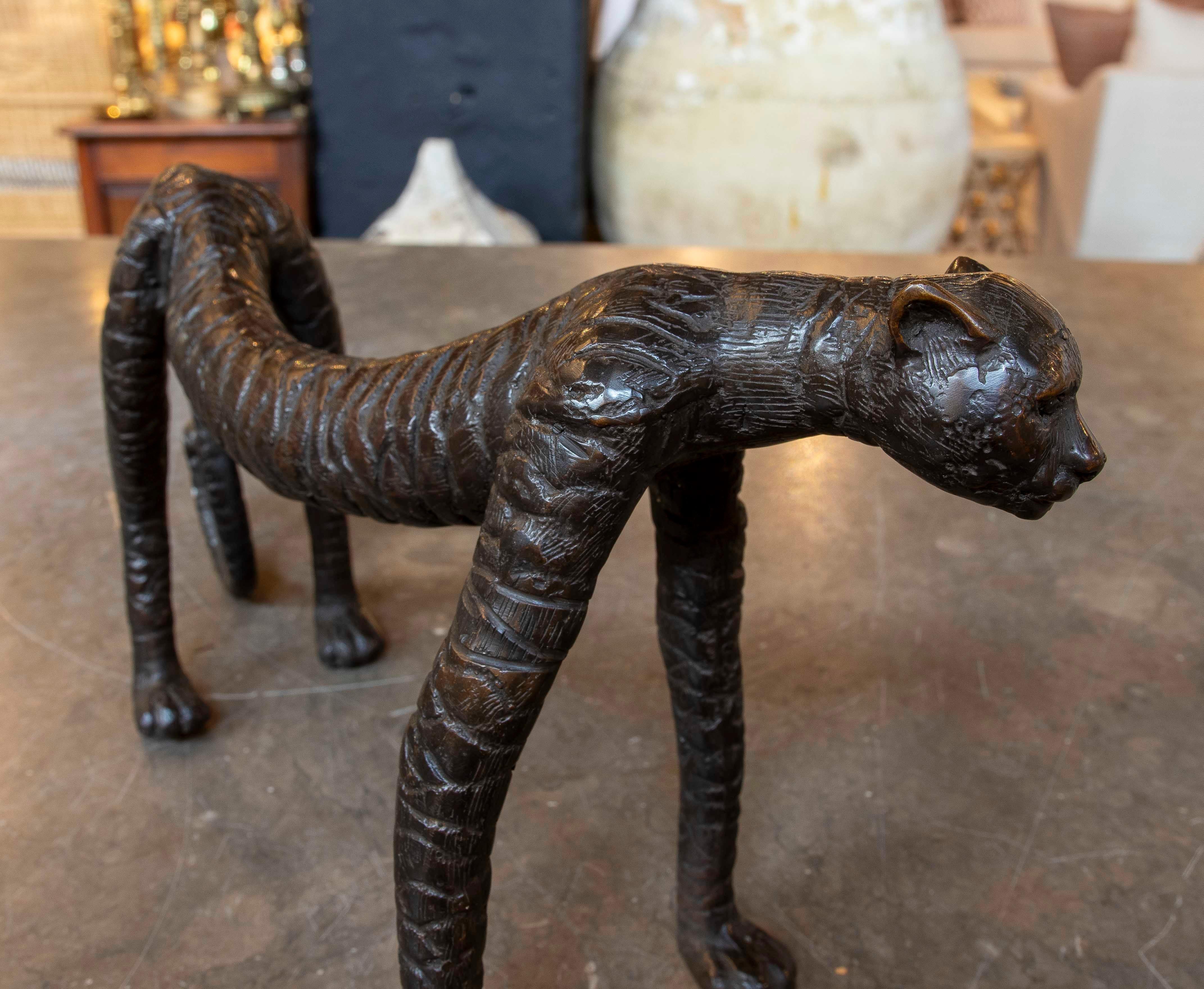 1970s Bronze Tiger Sculpture with Brown Finish For Sale 8