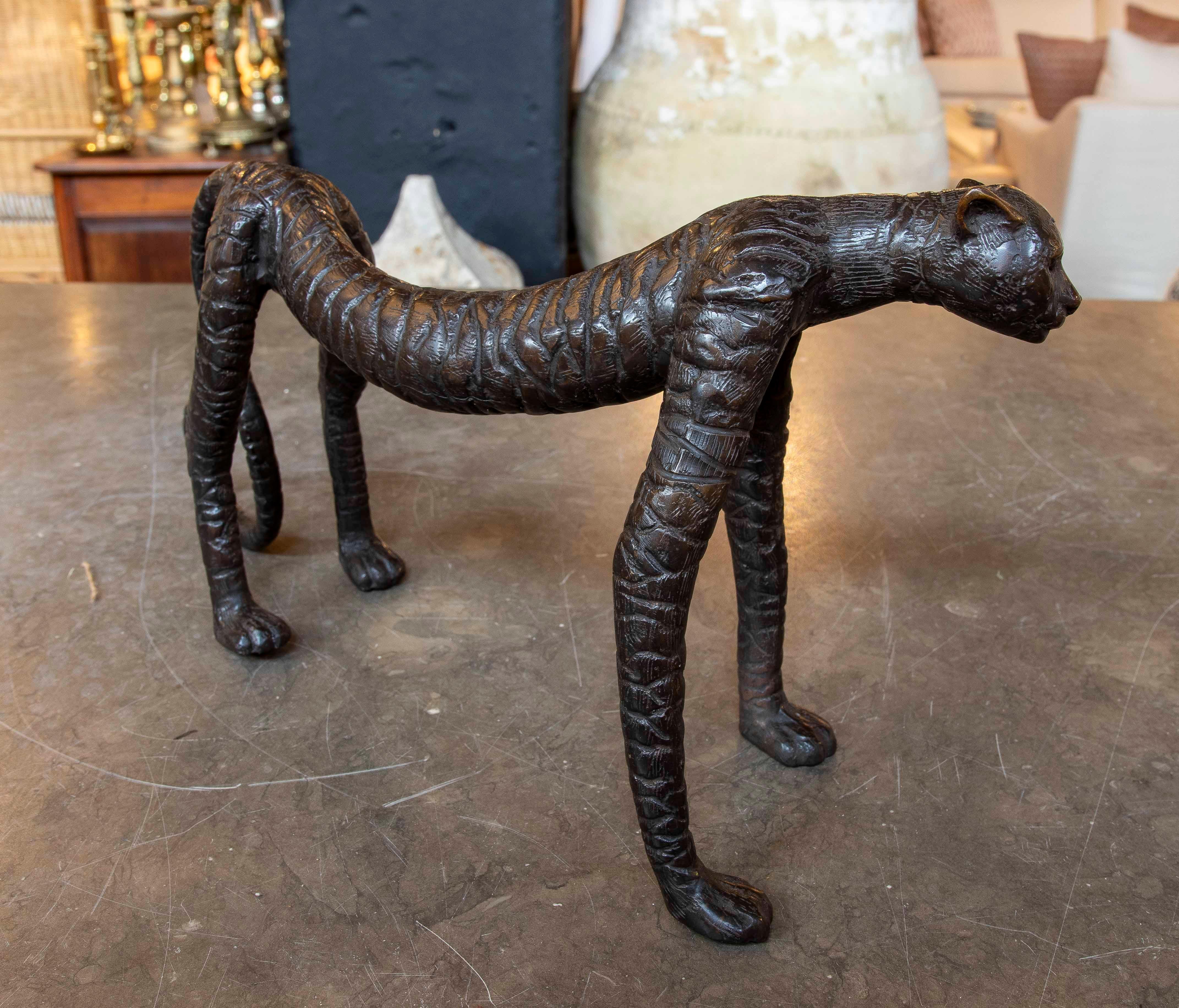 1970s Bronze Tiger Sculpture with Brown Finish For Sale 3