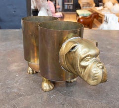 Porte-bouteilles pour deux bouteilles en bronze des années 1970 en forme de chien de taureau