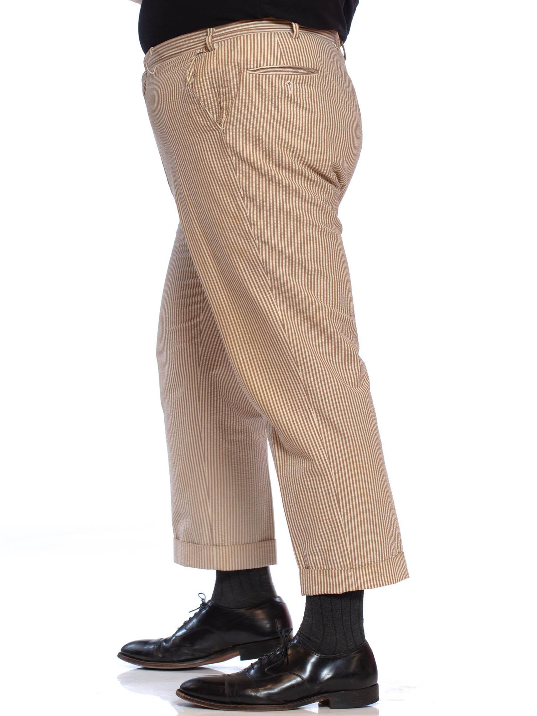 BROOKS BROTHERS Pantalon en coton marron et beige pour hommes Seersucker des années 1970 Excellent état - En vente à New York, NY