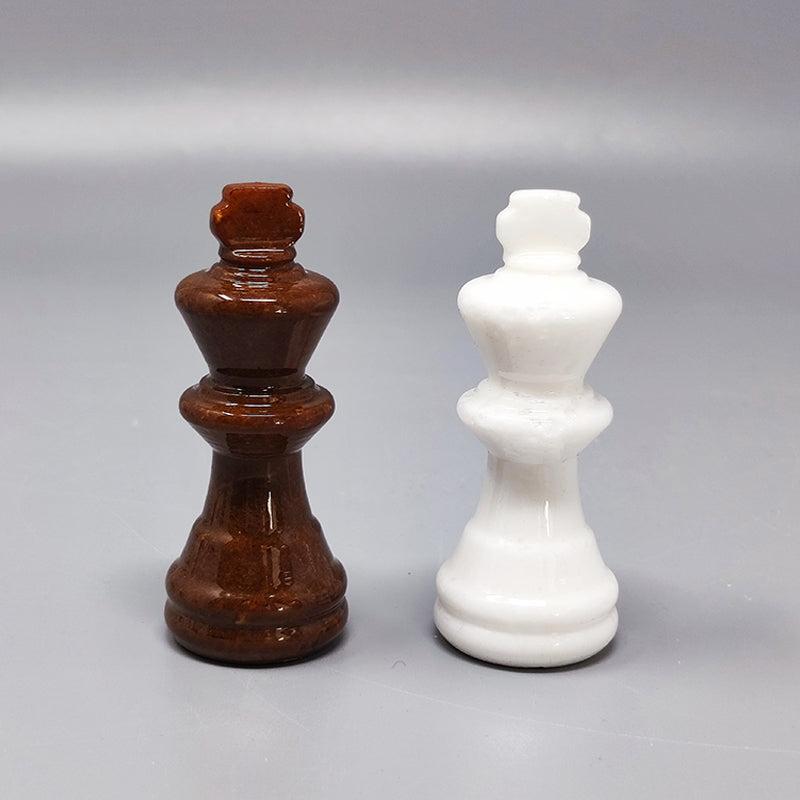 1970s Brown and White Chess Set in Volterra Alabaster Handmade, Made in Italy 2