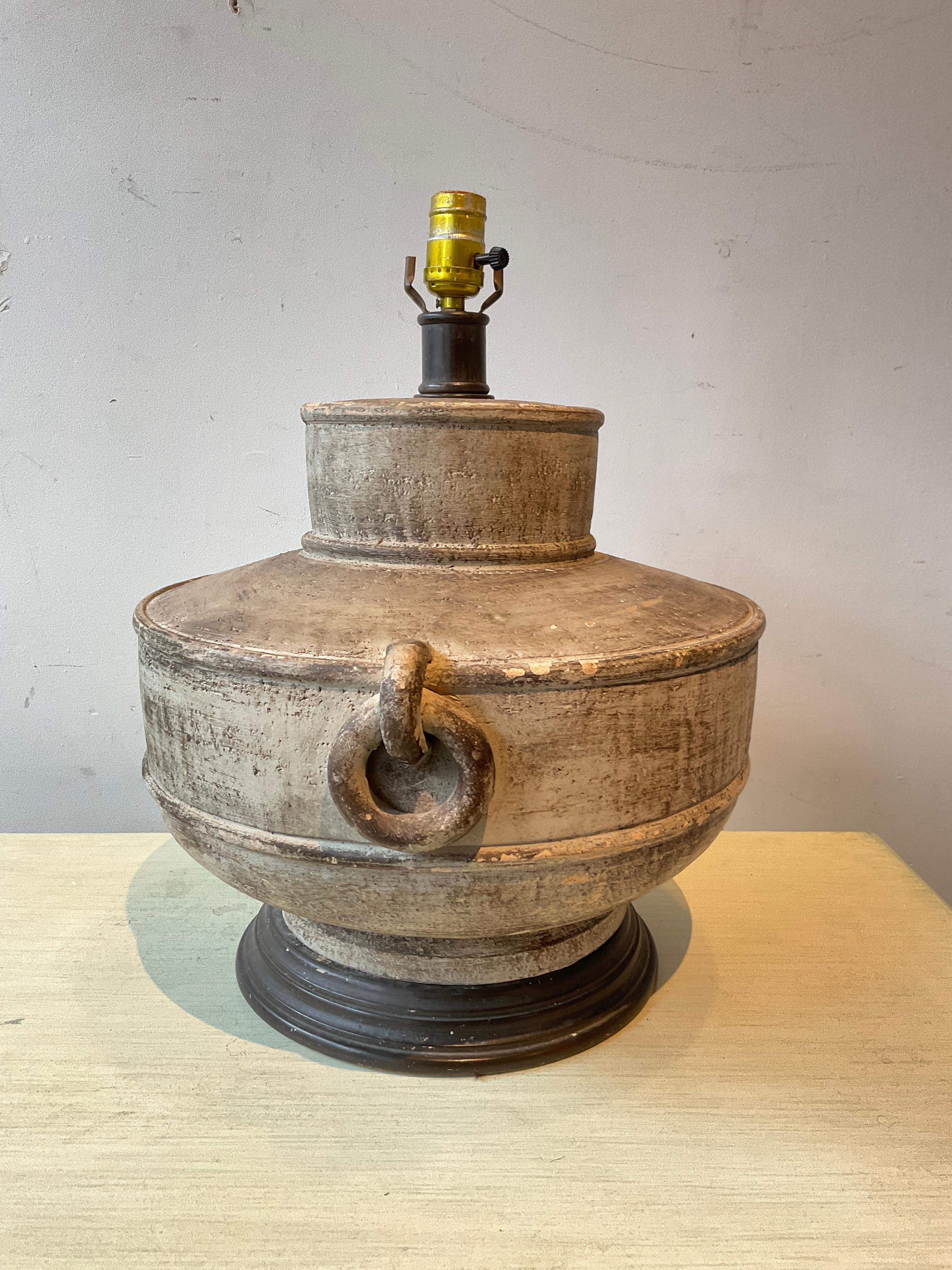 1970s Brown  Ceramic Vessel Lamp On Wood Base In Good Condition For Sale In Tarrytown, NY