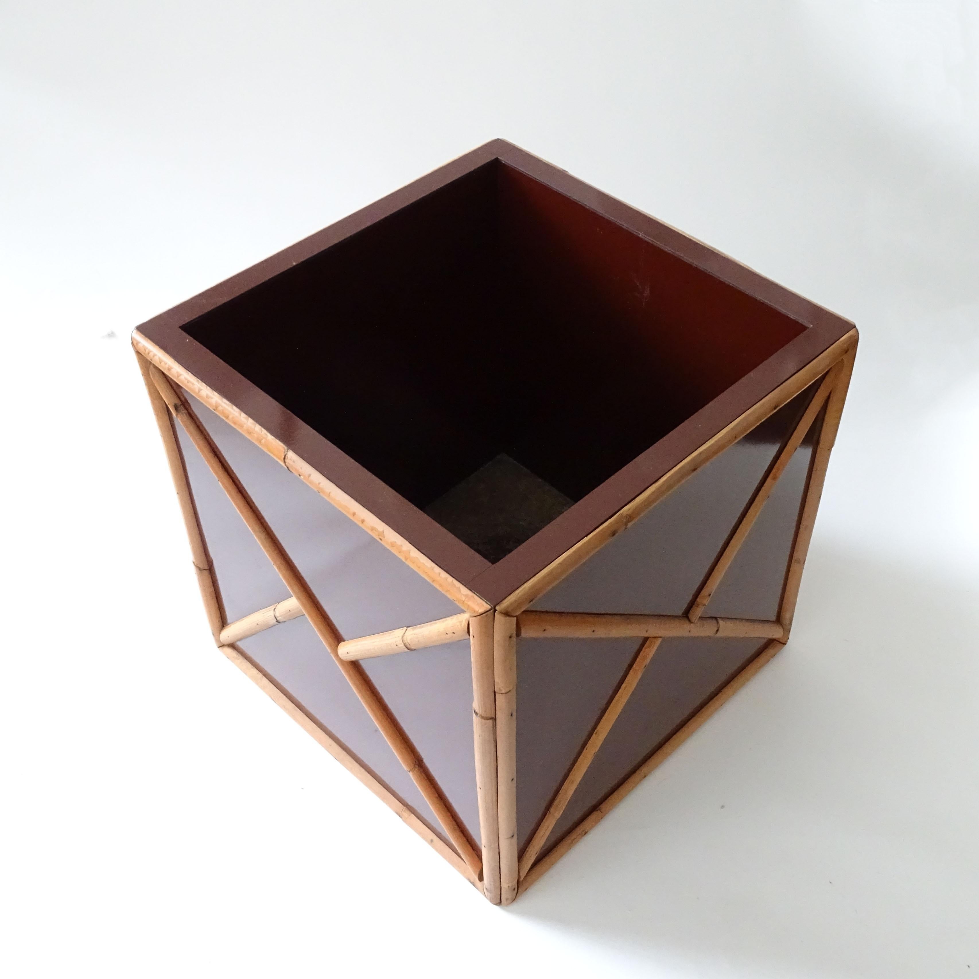 Mid-Century moderno Fioriera anni '70 in laminato marrone e bambù in vendita