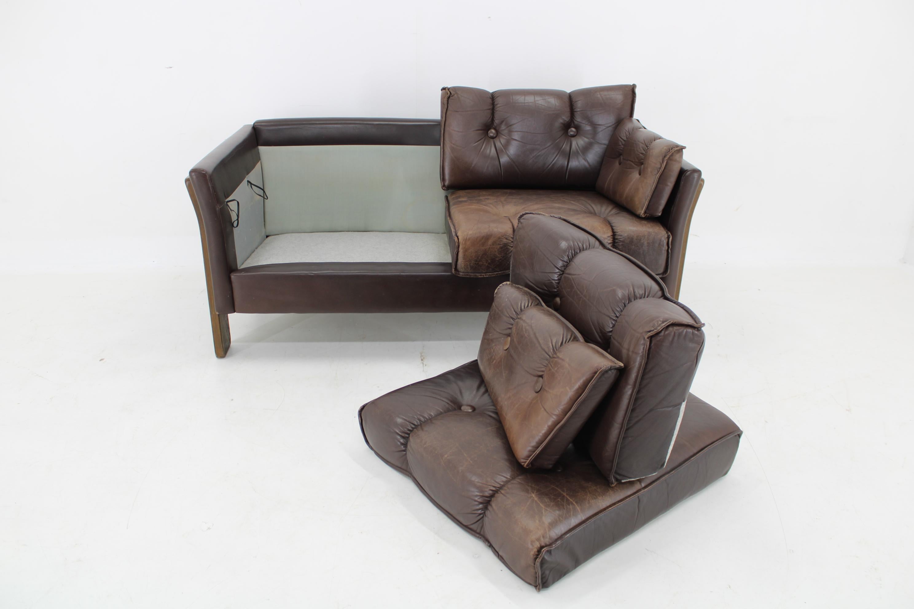 1970s Brown Leather 2-Seater Sofa, Denmark For Sale 8