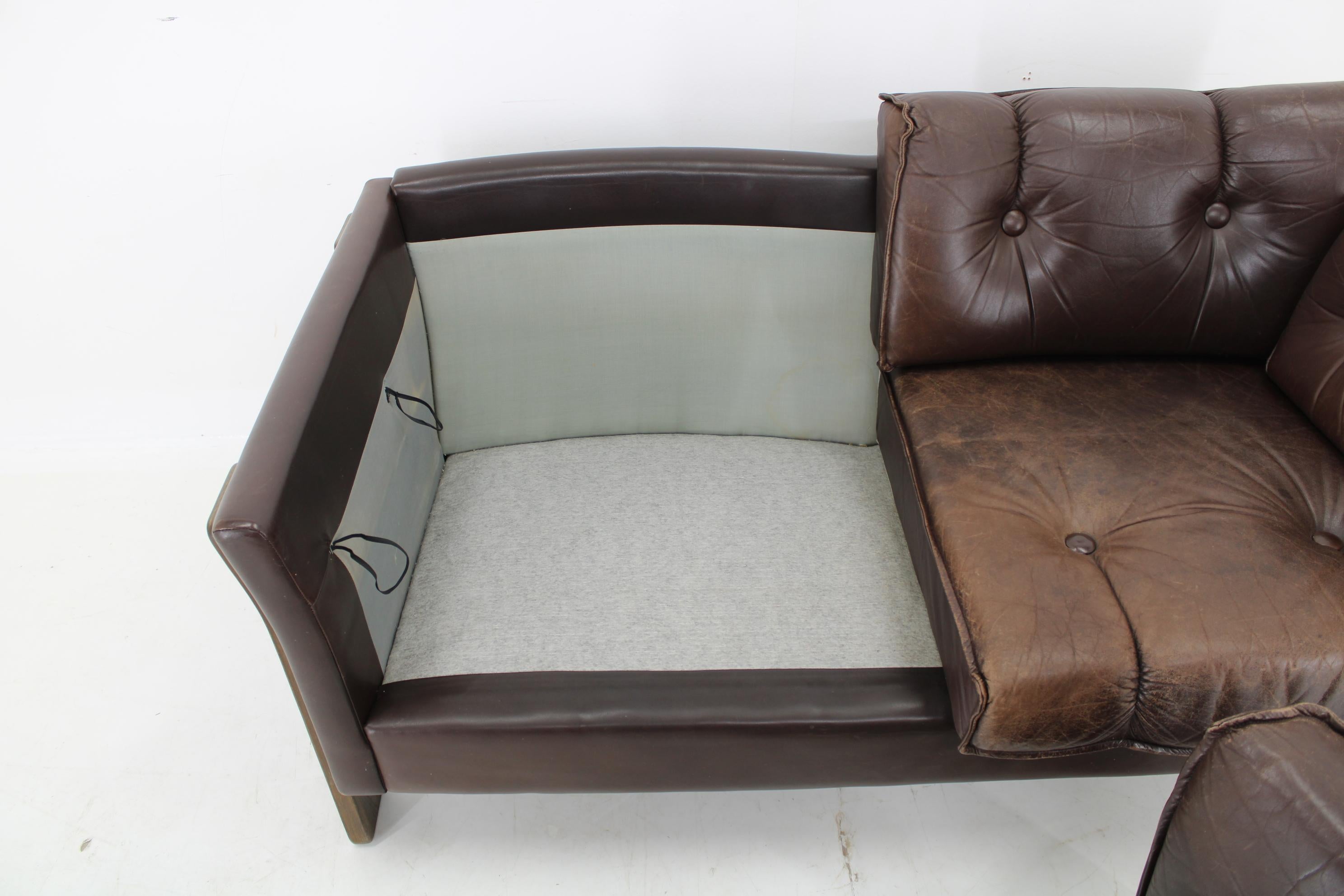 1970s Brown Leather 2-Seater Sofa, Denmark For Sale 9