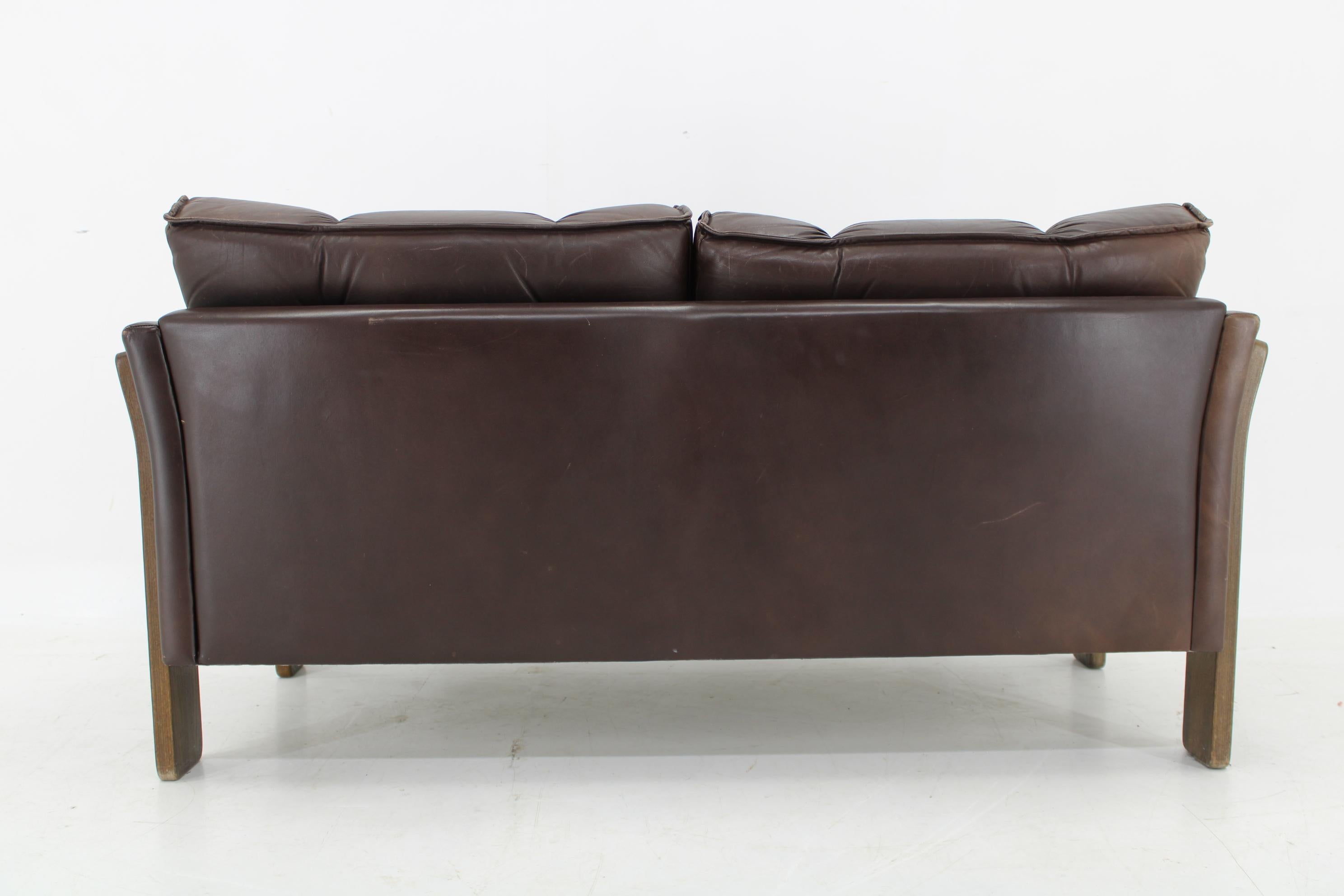 1970s Brown Leather 2-Seater Sofa, Denmark For Sale 14