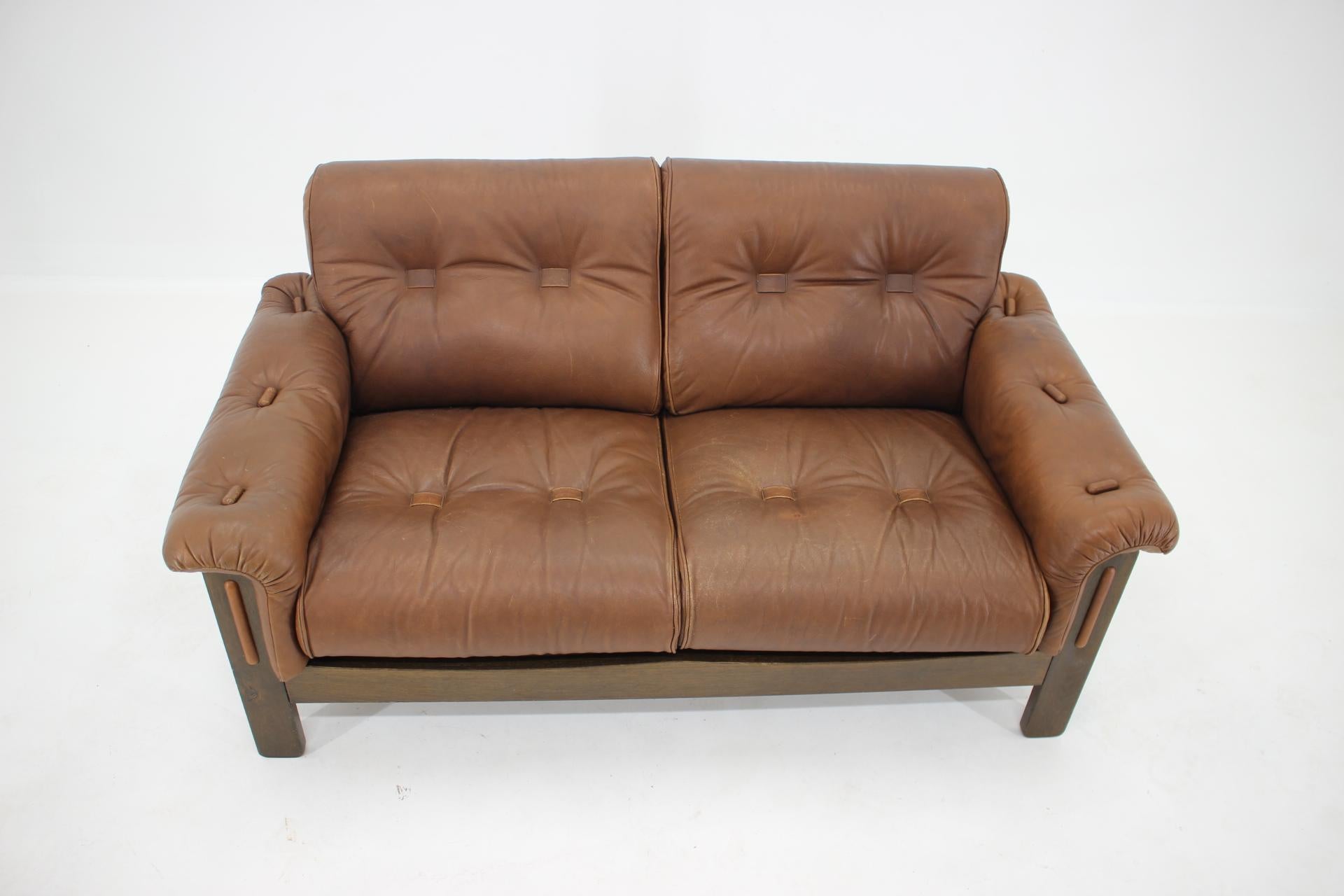 1970s Brown Leather 2-Seater Sofa, Denmark In Good Condition In Praha, CZ