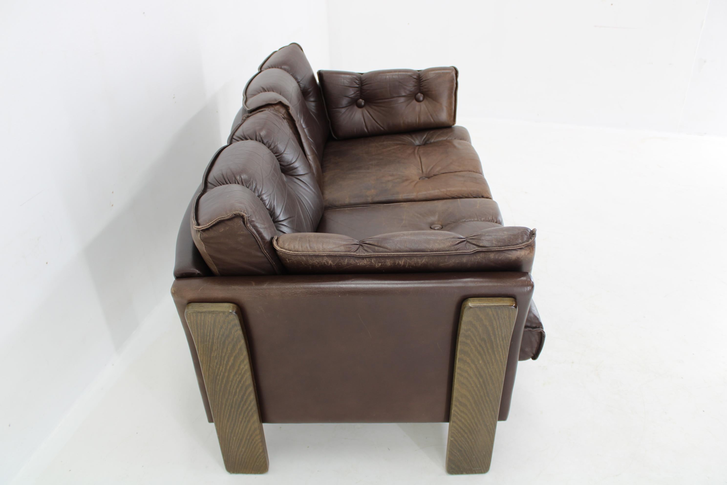 1970s Brown Leather 2-Seater Sofa, Denmark For Sale 2