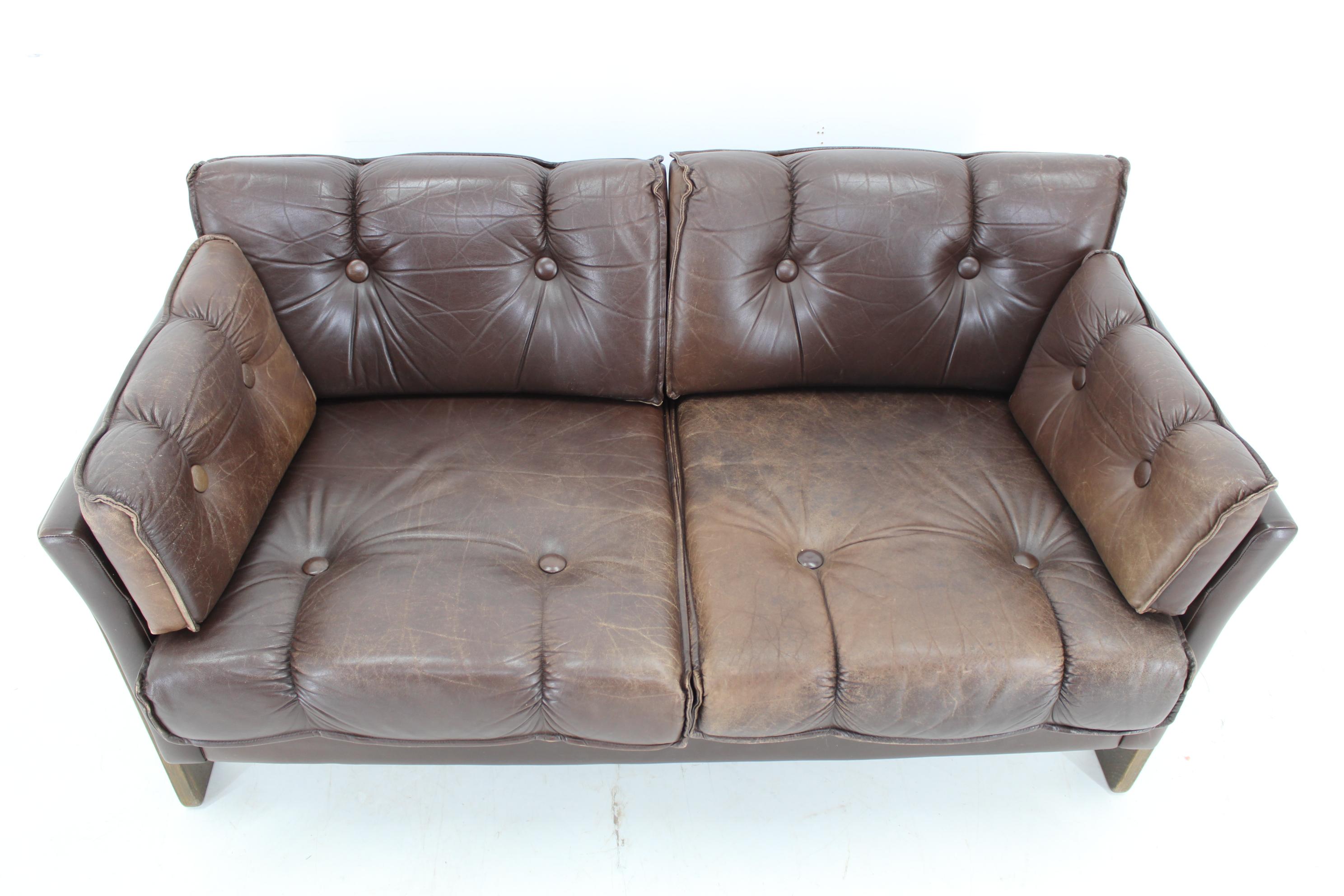 1970s Brown Leather 2-Seater Sofa, Denmark For Sale 3