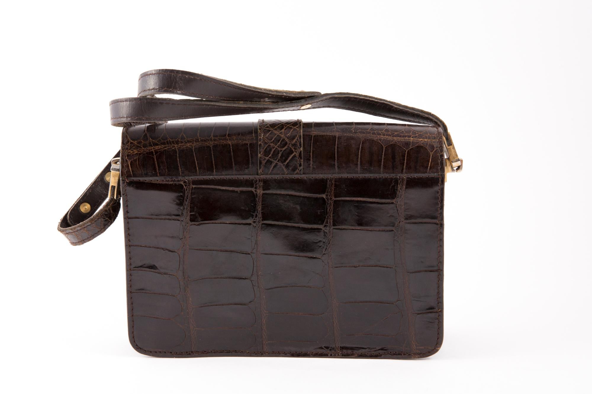 Women's 1970s Brown Leather Hand Bag  For Sale