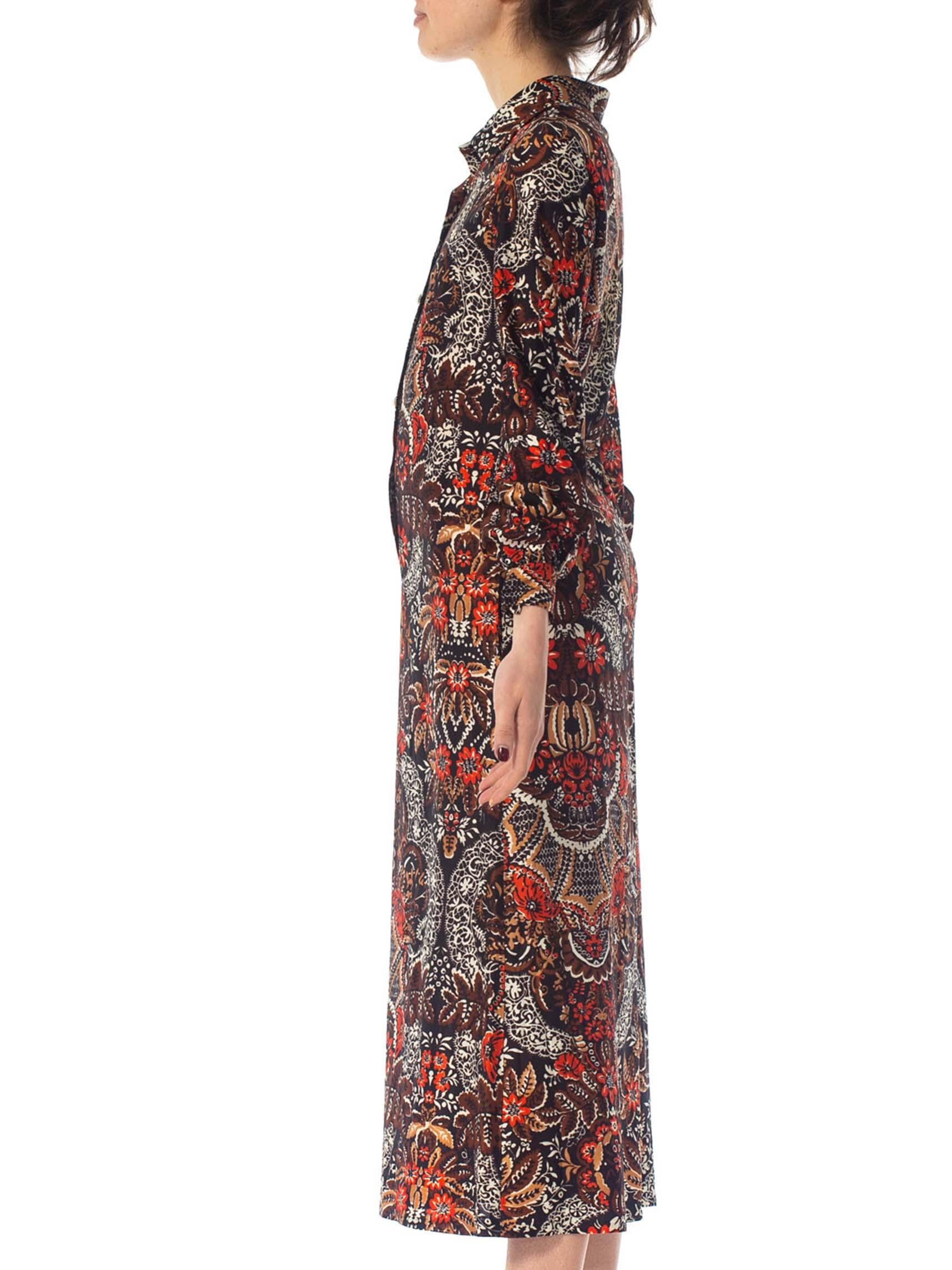1970S Brown & Red Polyester Jersey Batik Paisley Print Shirt Dress In Excellent Condition In New York, NY