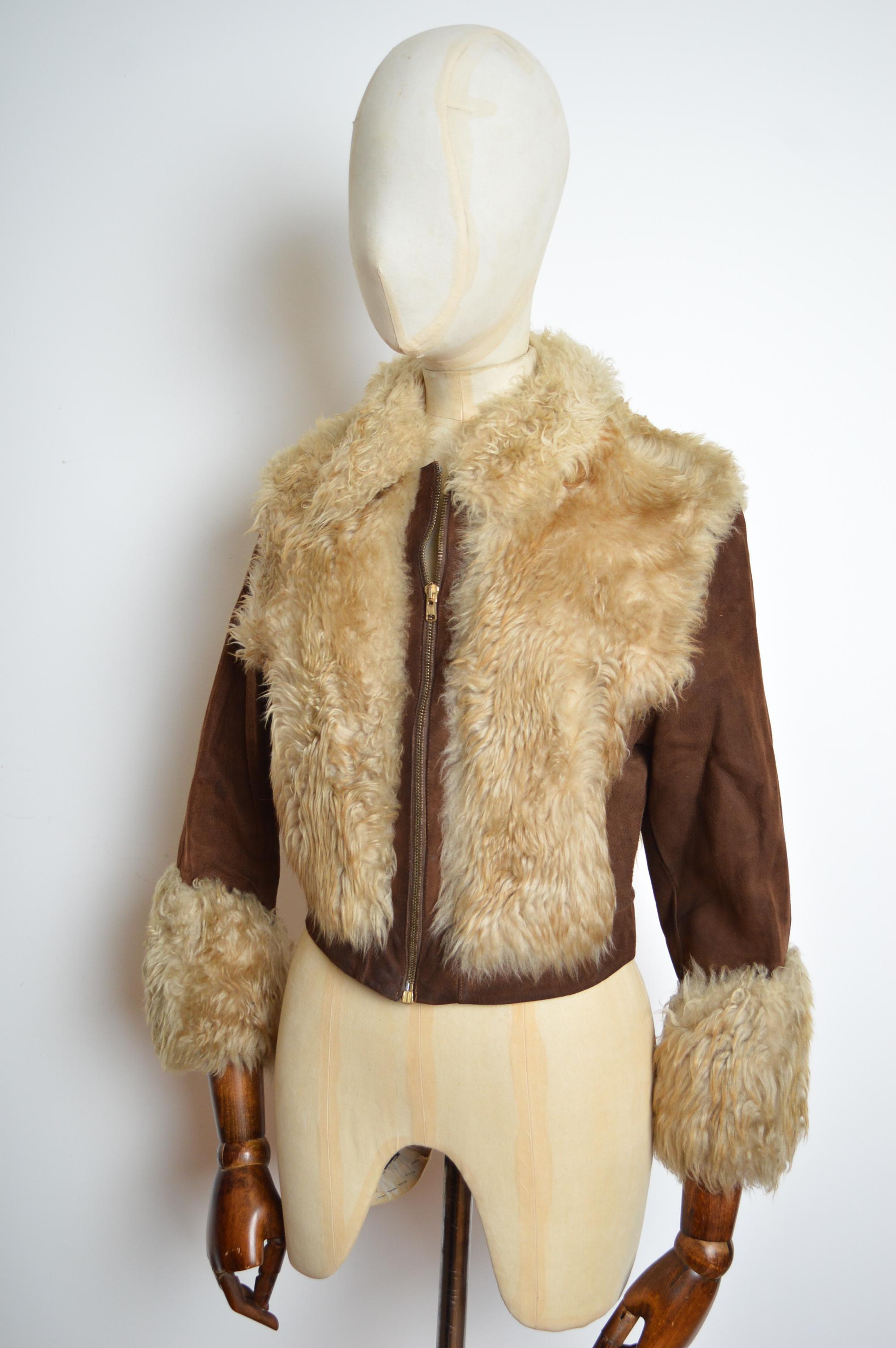 1970s Brown Suede Fluffy Cream Shearling Penny Lane Cropped Sheepskin Jacket For Sale 5