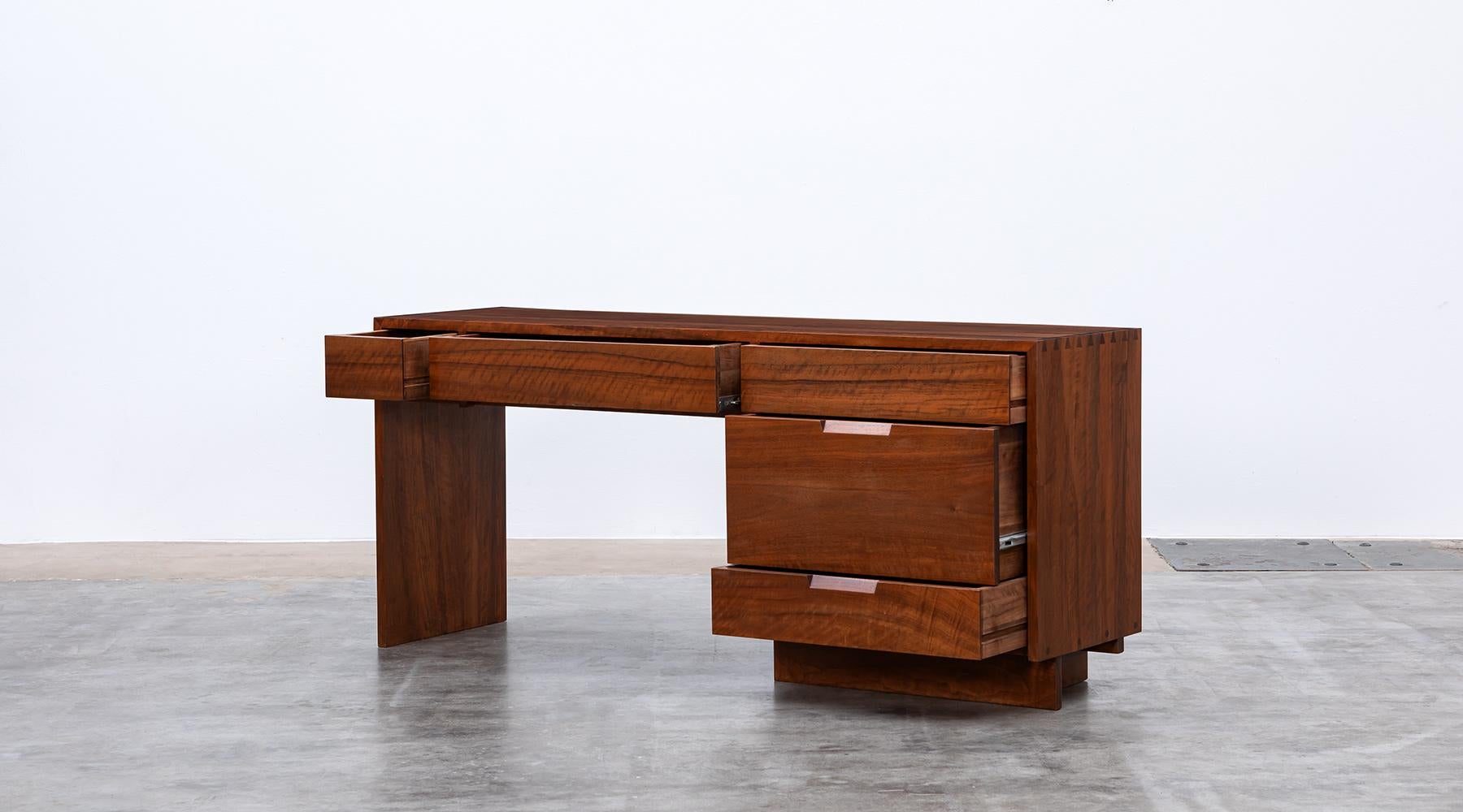 Mid-Century Modern 1970s Brown Walnut Desk by George Nakashima 'f' For Sale