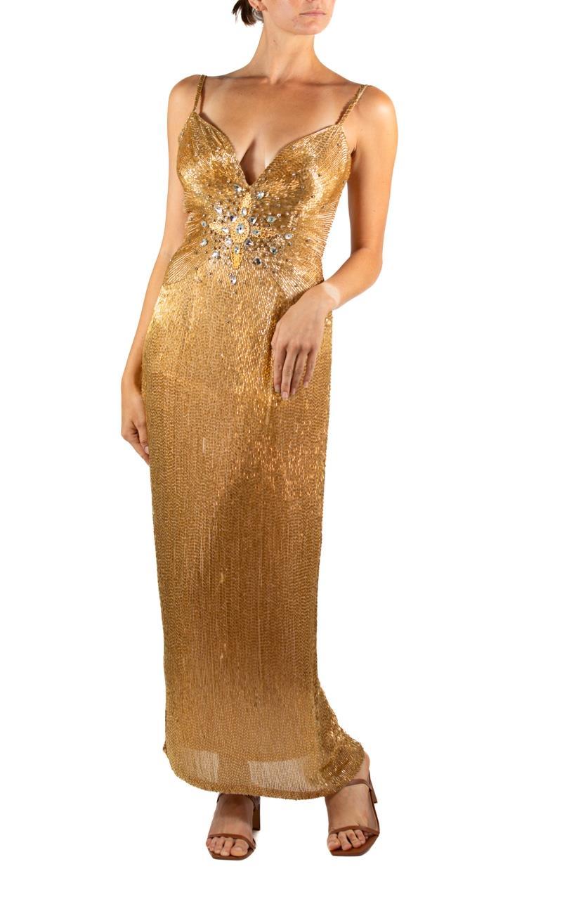 1980er Jahre Gold Seide Vollständig Bugle Perlen Kleid mit Strass & Gold filigraner Verzierung (Braun) im Angebot
