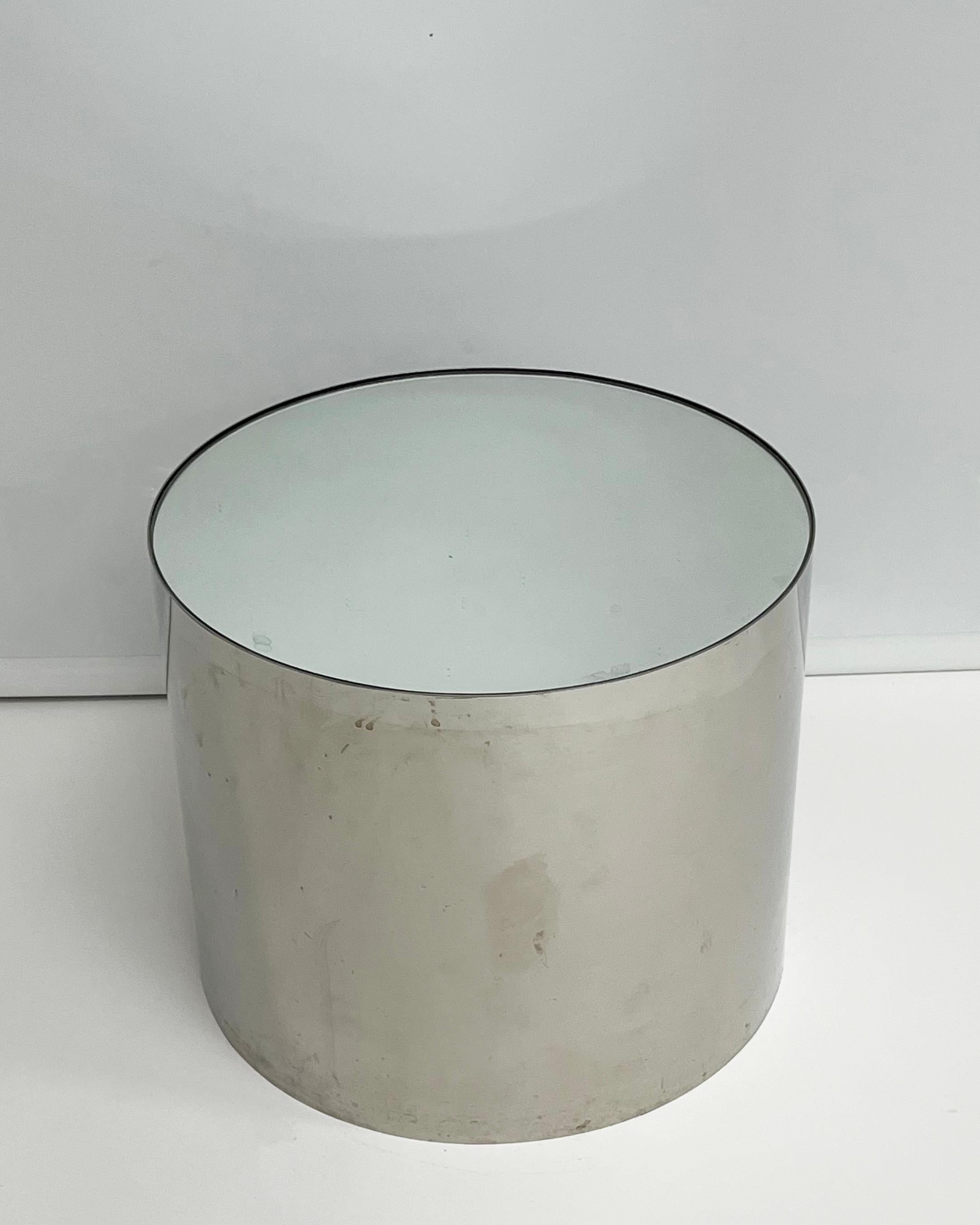 American 1970s Brueton Style Chrome and Mirrored Top Side Table