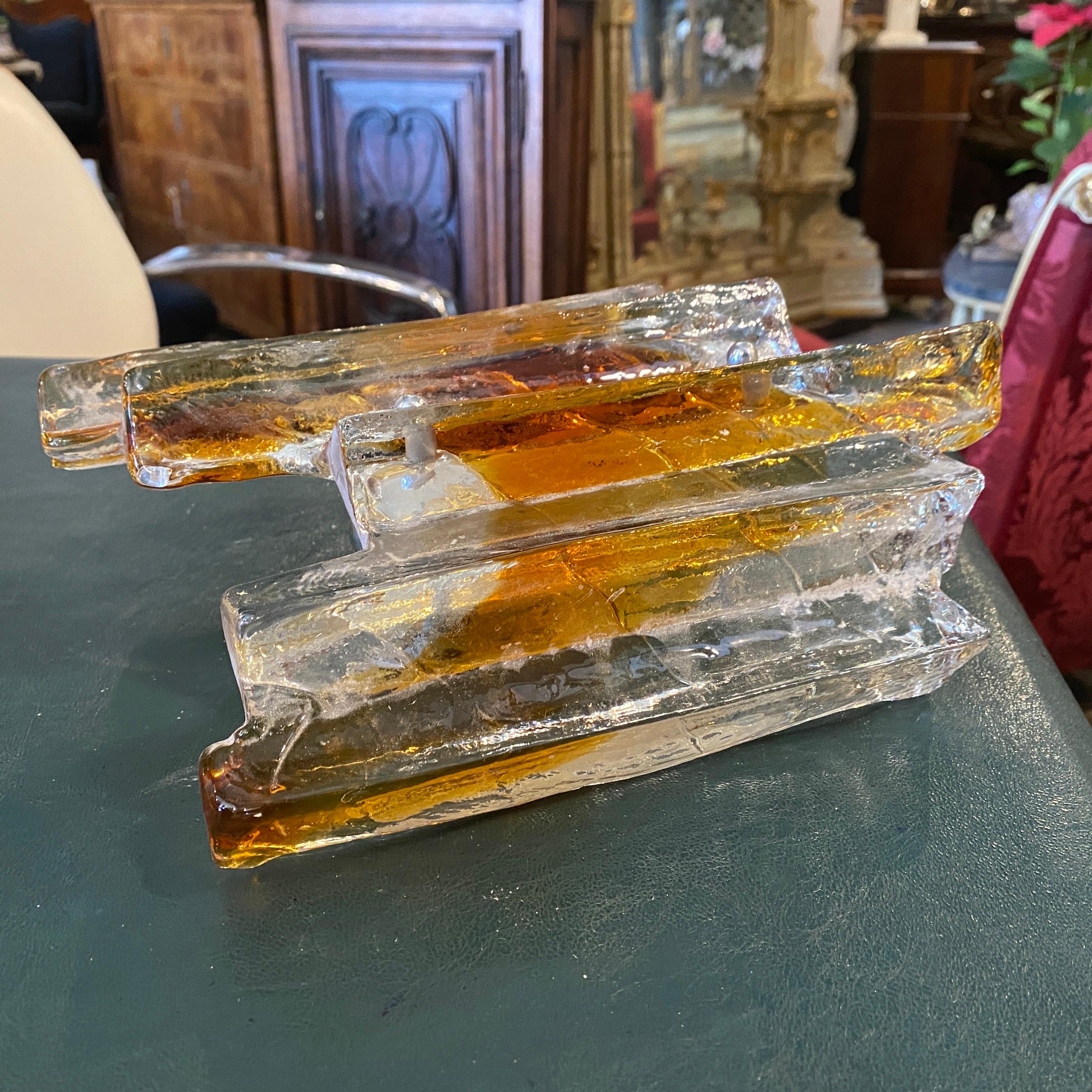 1970s Brutalist Amber and Brown Murano Glass Wall Sconce by Mazzega In Good Condition In Aci Castello, IT