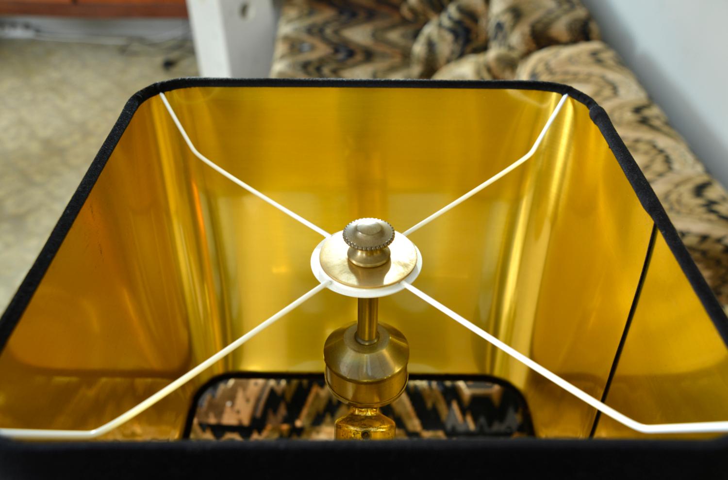 Lámpara de sobremesa Brutalista de latón dorado de los años 70, estilo Belgo Chrom Willy Rizzo Bélgica en venta 4