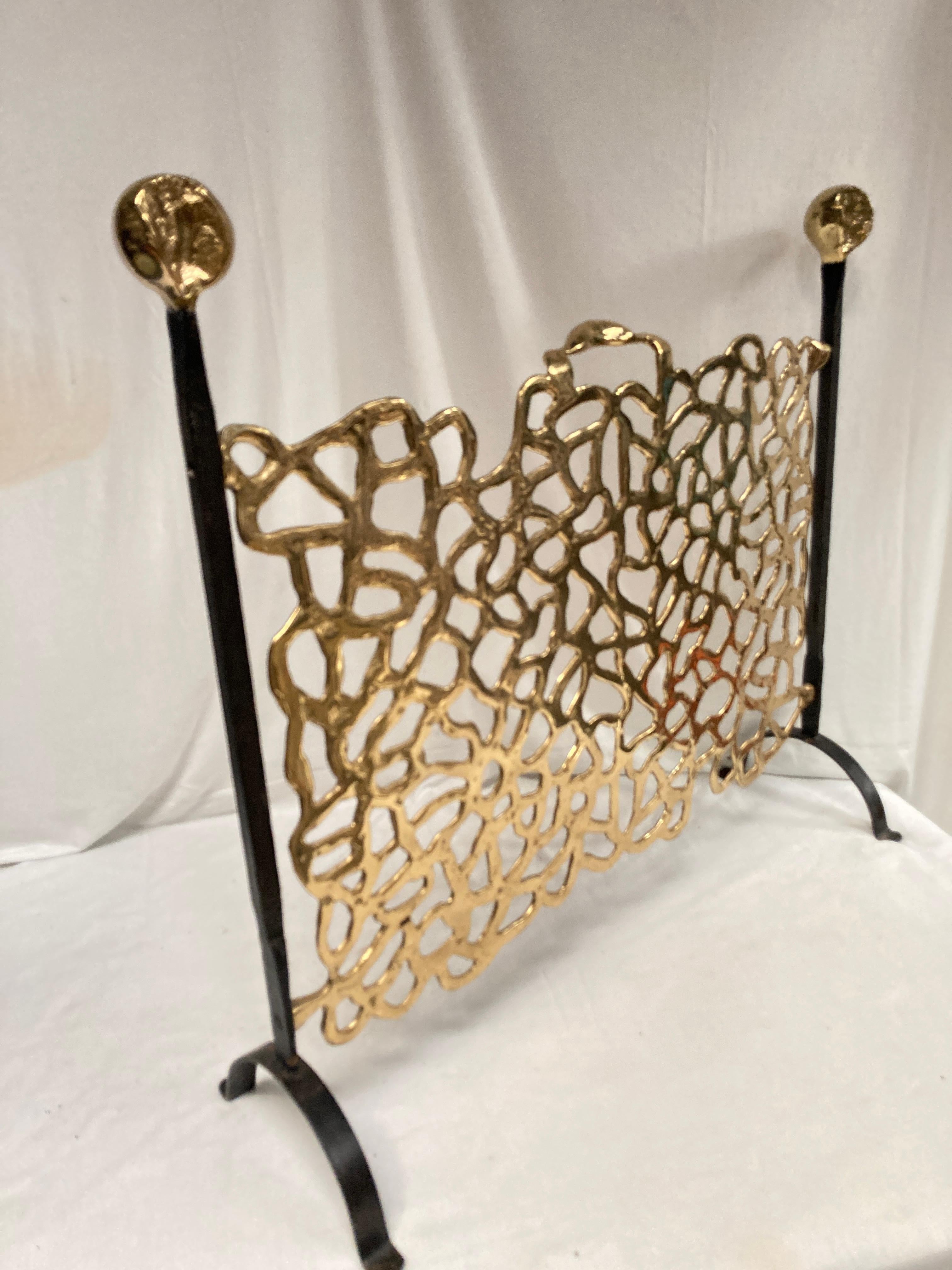 1970's Brutalist bronze fire screen by David Marshall 4