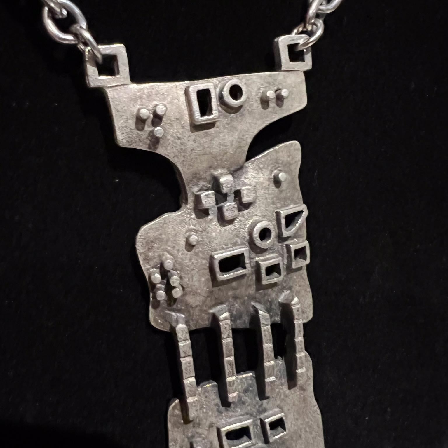 1970s Brutalist Chain Pendant Modernist Necklace in Pewter 3