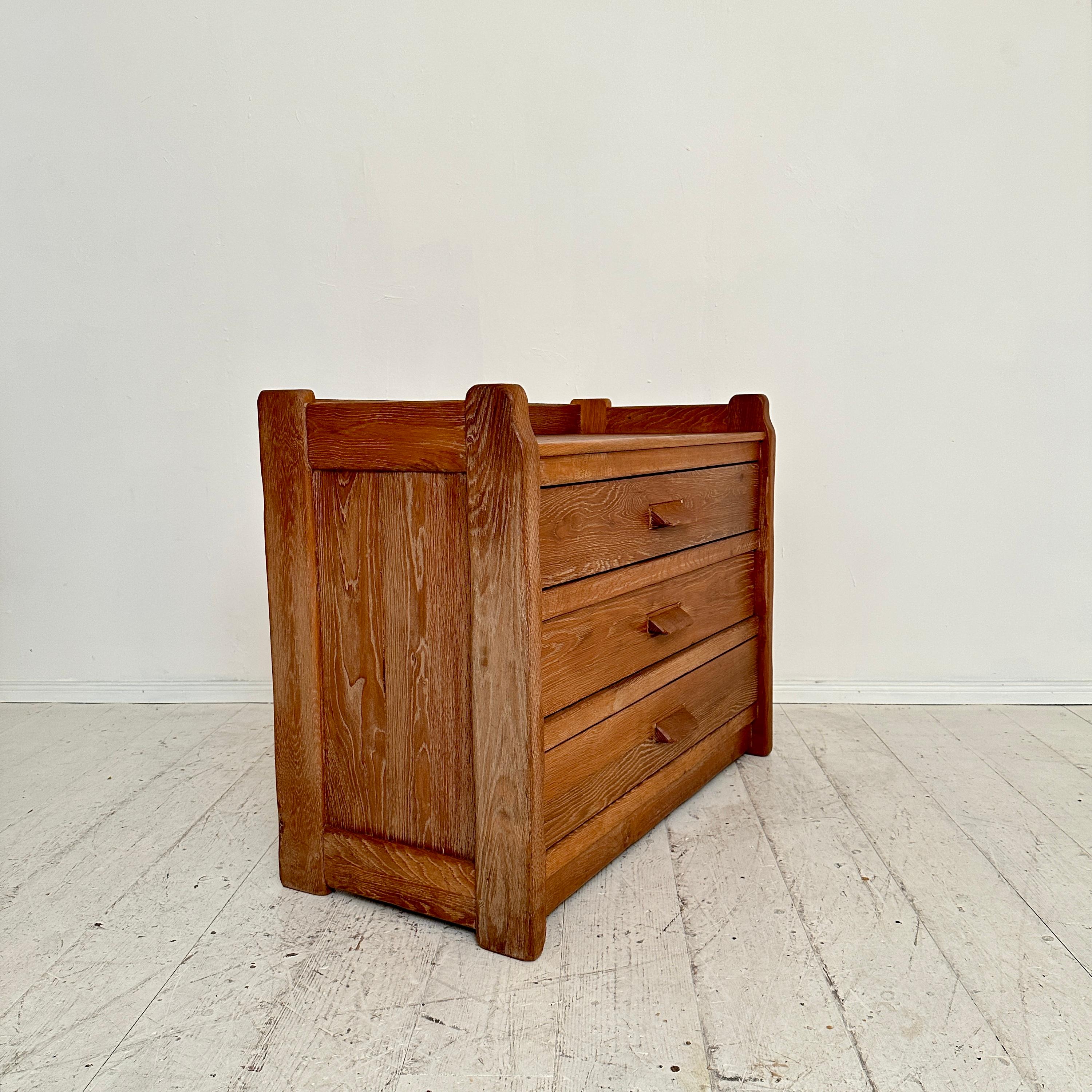 1970s Brutalist Chest of Drawers in Solid Washed Oak by de Puydt, around 1974 For Sale 5