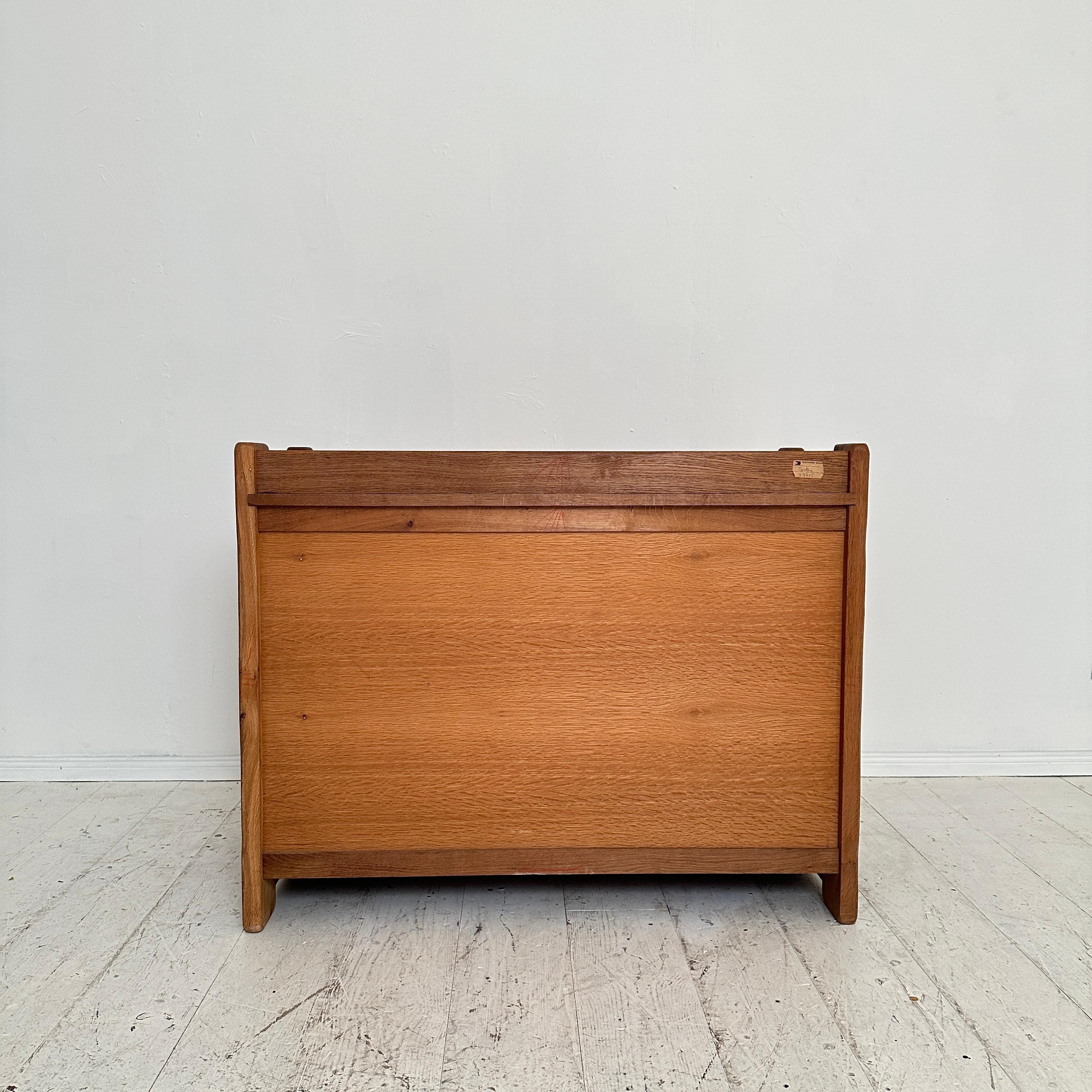 1970s Brutalist Chest of Drawers in Solid Washed Oak by de Puydt, around 1974 For Sale 6