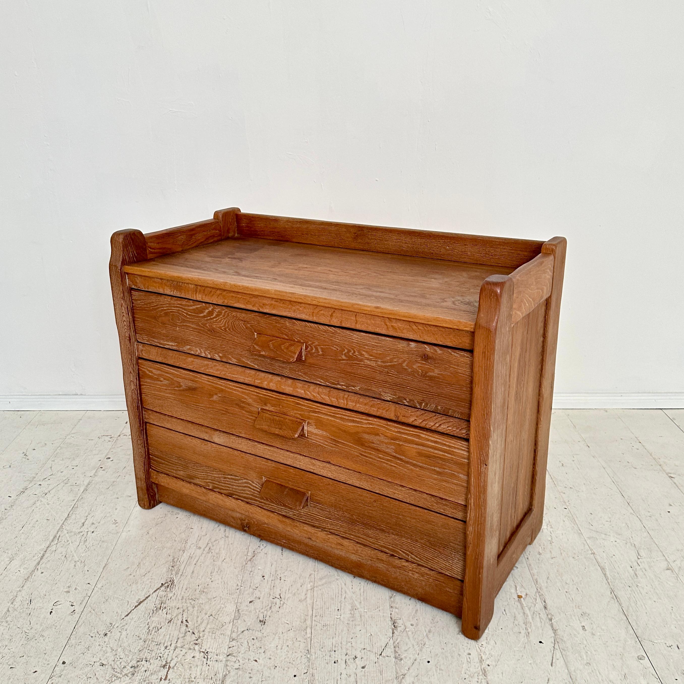 1970s Brutalist Chest of Drawers in Solid Washed Oak by de Puydt, around 1974 For Sale 11