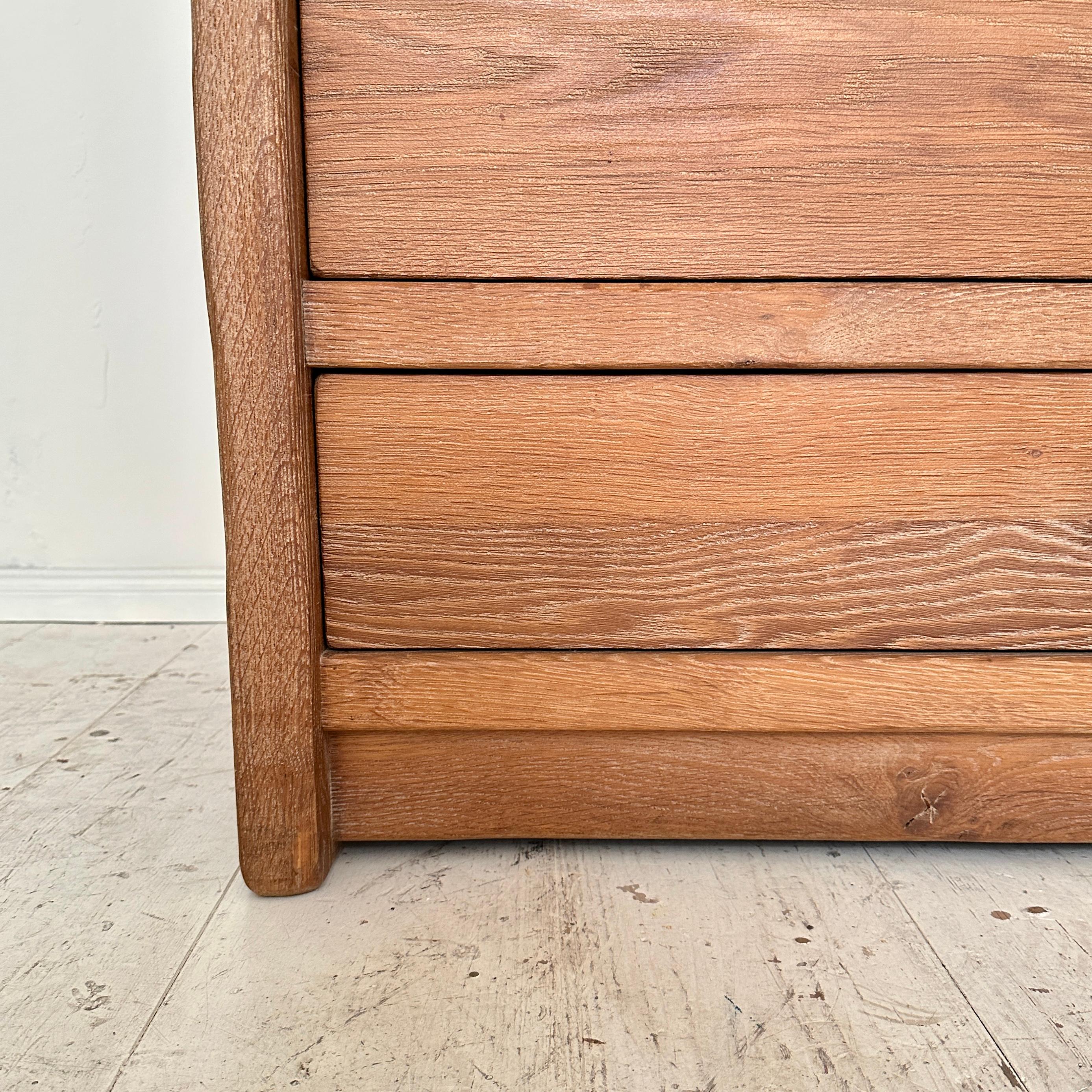 Late 20th Century 1970s Brutalist Chest of Drawers in Solid Washed Oak by de Puydt, around 1974 For Sale