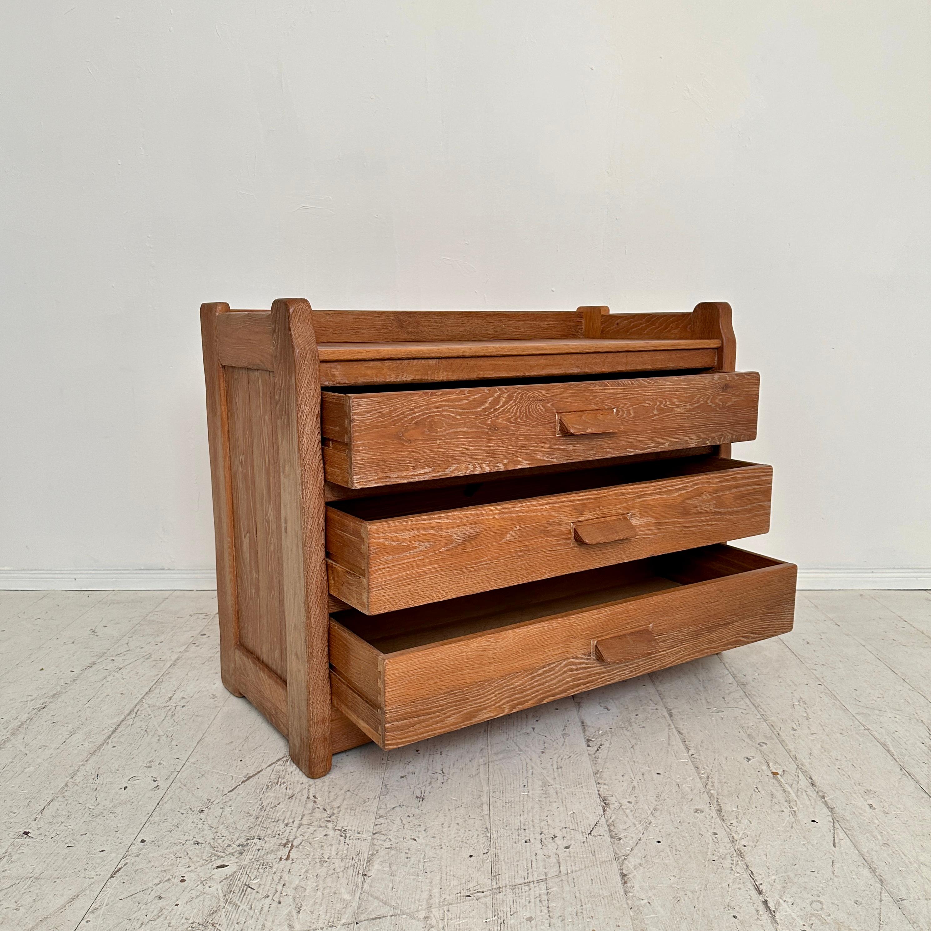 1970s Brutalist Chest of Drawers in Solid Washed Oak by de Puydt, around 1974 For Sale 2