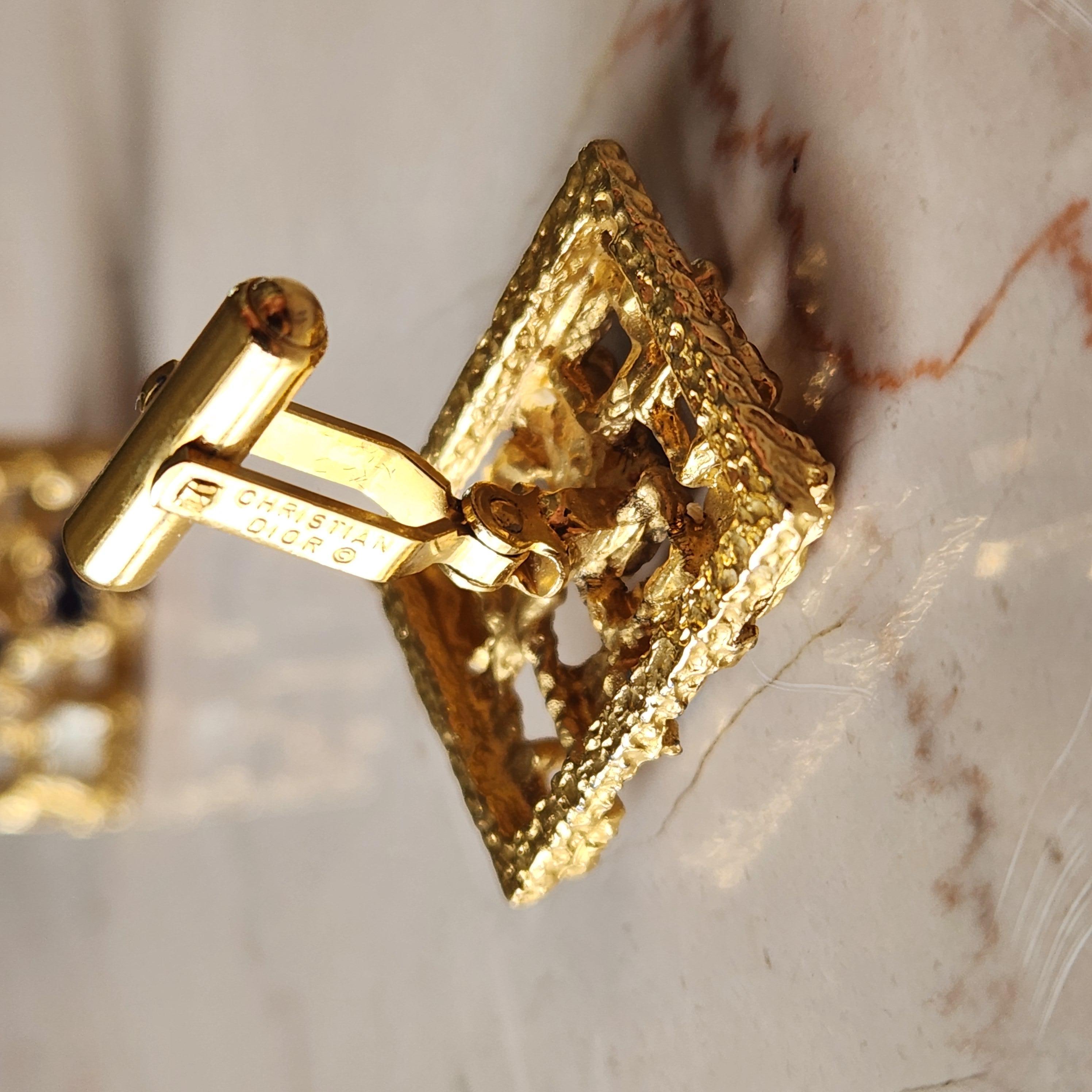 1970s Brutalist Christian Dior Gold Tone Enamel Stone Cufflinks For Sale 5