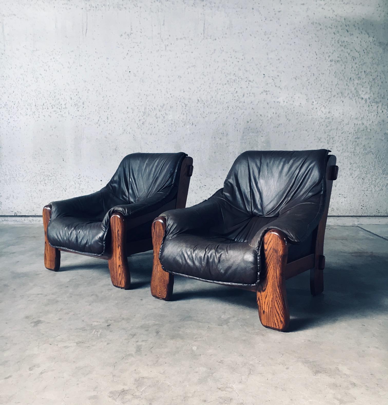 1970's Brutalist Design Leder & Eiche Lounge Stühle (Brutalismus) im Angebot
