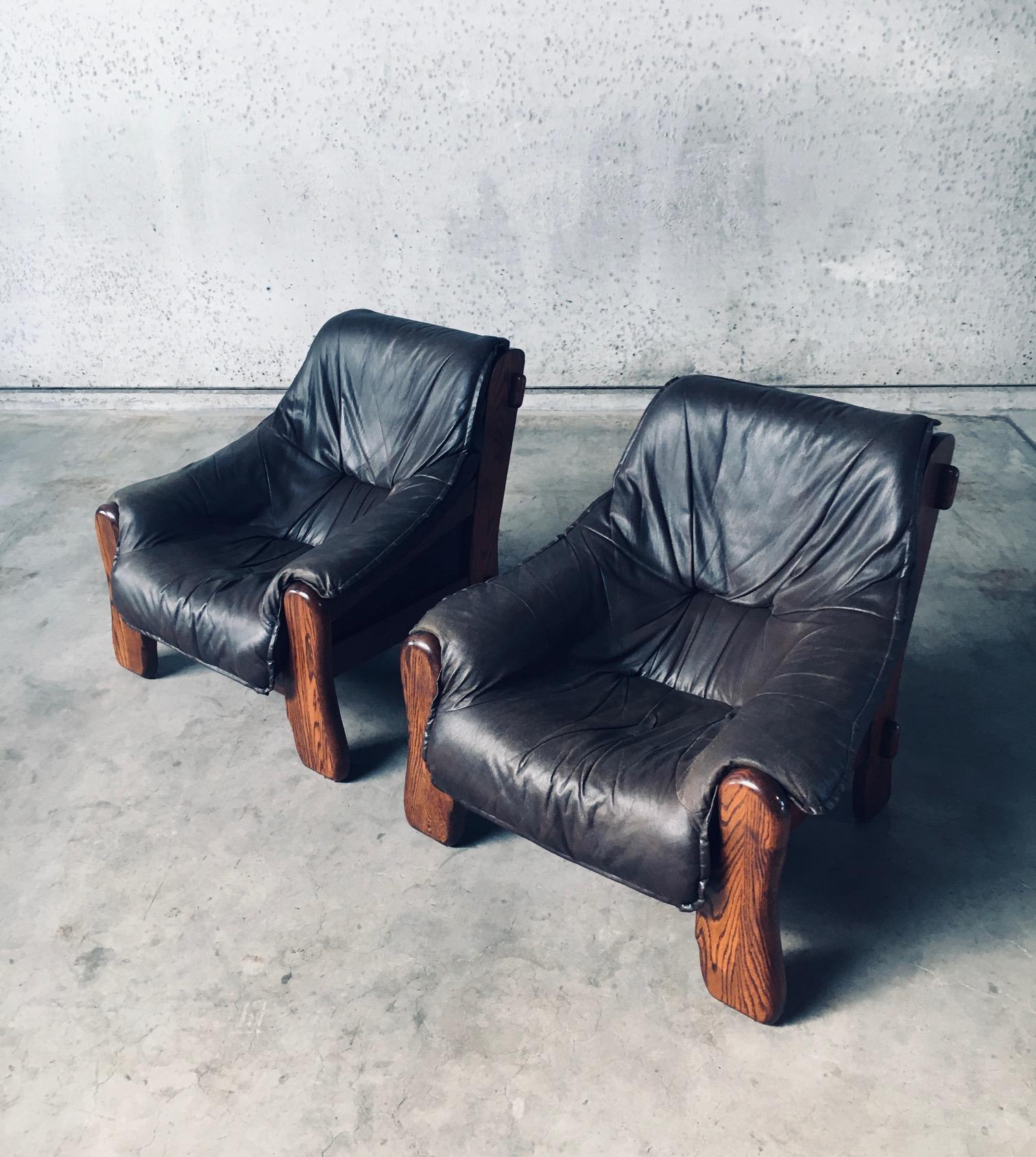 1970's Brutalist Design Leder & Eiche Lounge Stühle (Belgisch) im Angebot