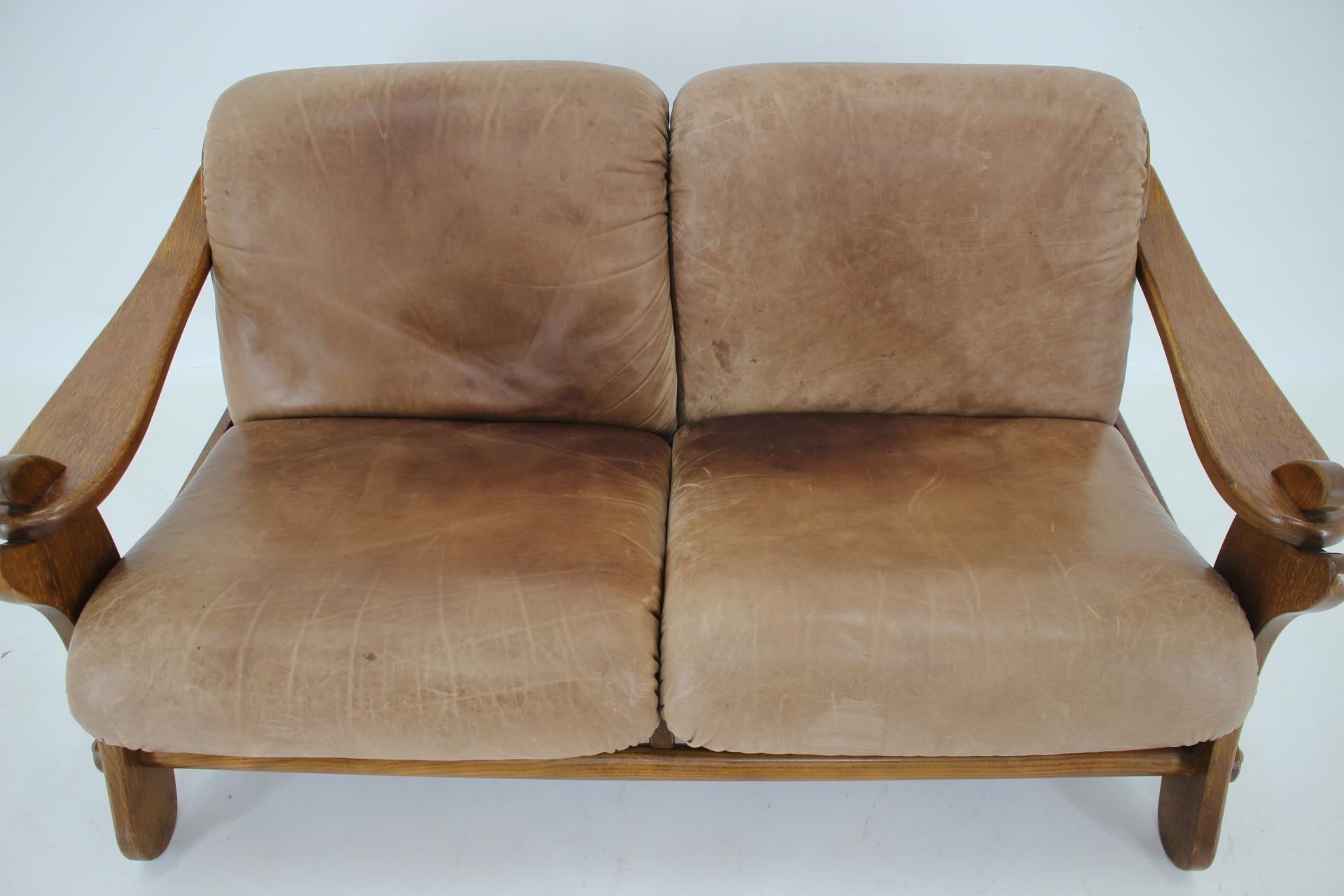 1970s Brutalist Dutch Oak and Leather 2 Seater Sofa For Sale 6