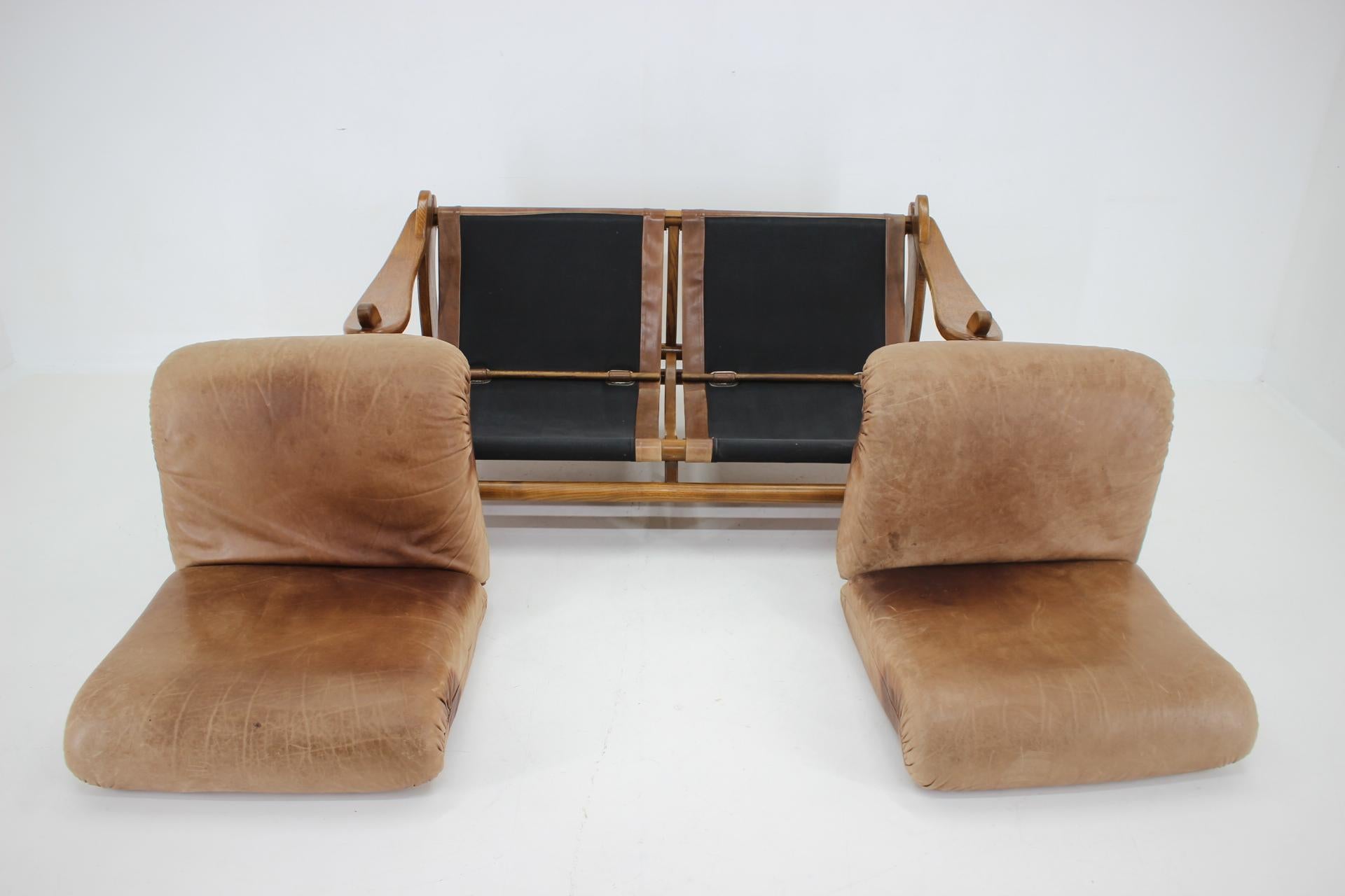 Canapé 2 places en chêne et cuir hollandais brutaliste des années 1970 en vente 11