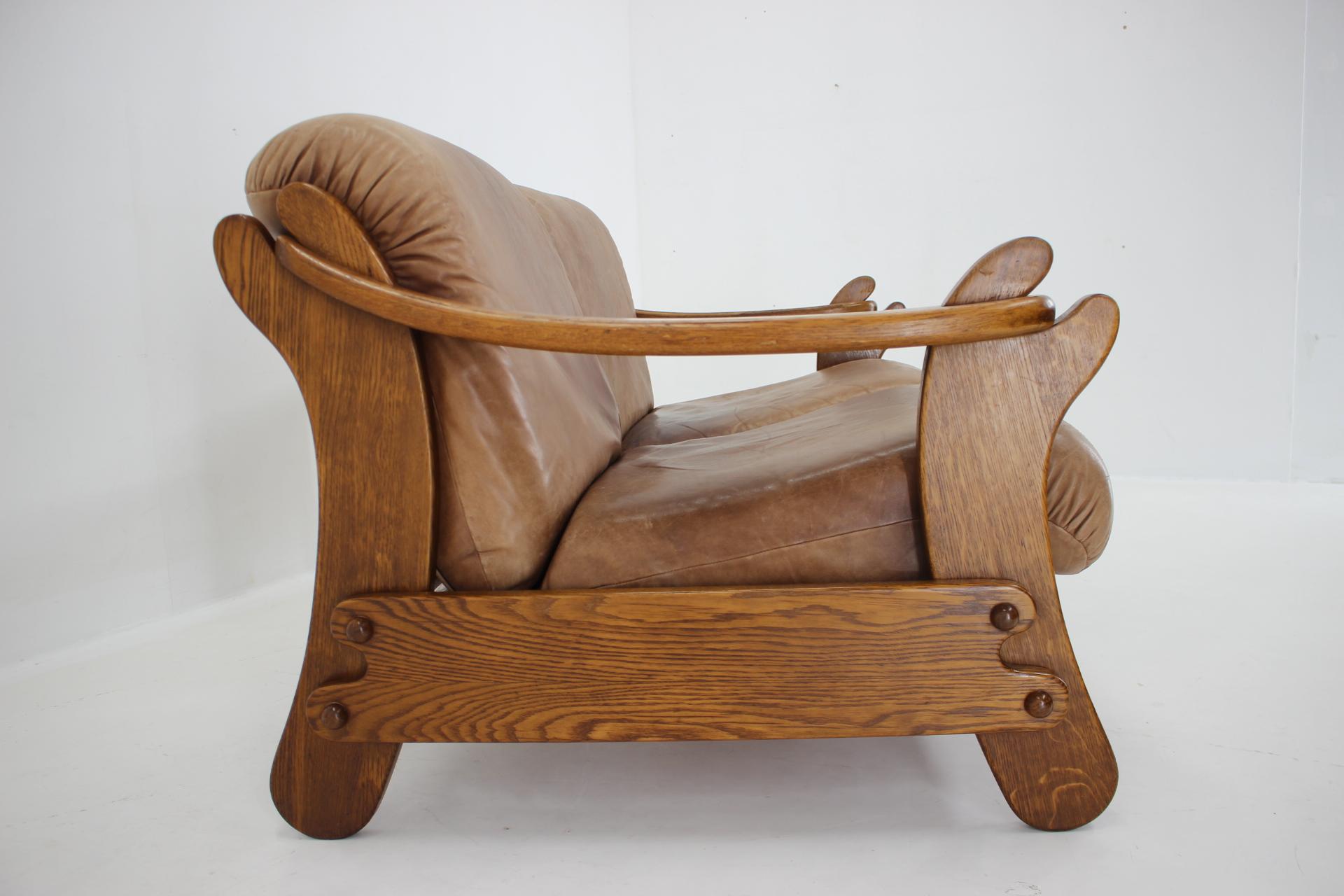 1970s Brutalist Dutch Oak and Leather 2 Seater Sofa For Sale 2
