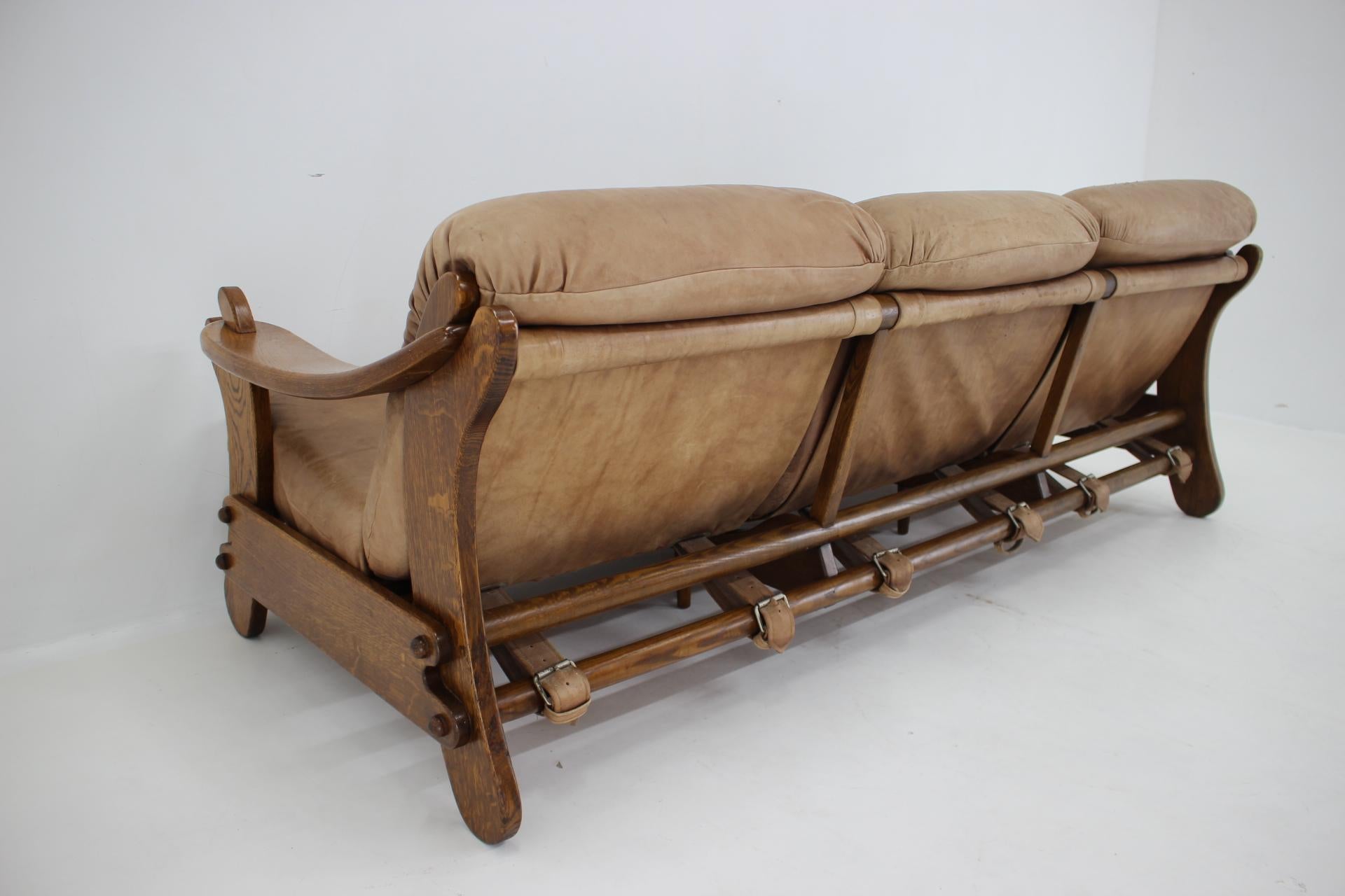 1970er Brutalistisches 3-Sitzer-Sofa aus Eiche und Leder im Angebot 11