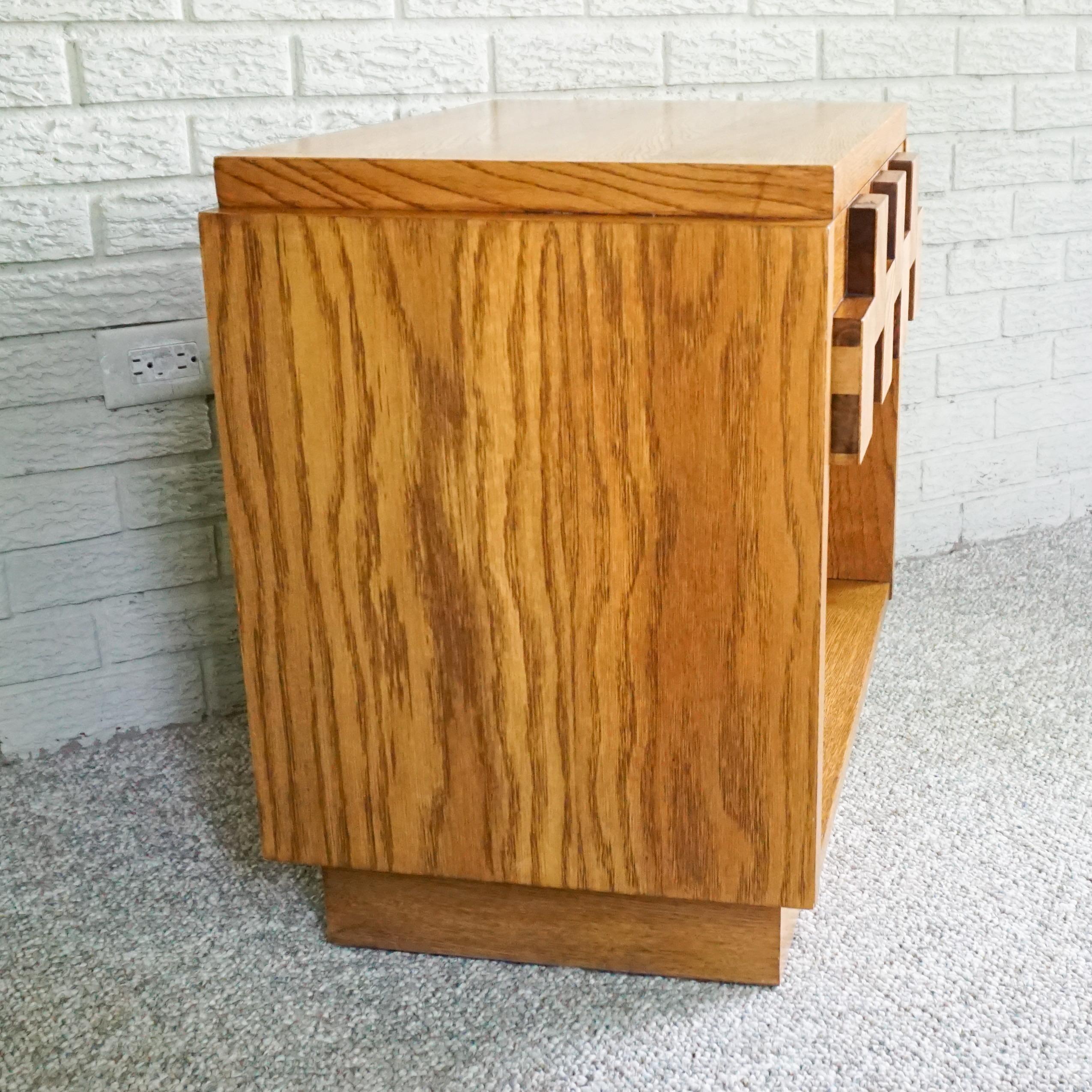 1970s Brutalist Lane Staccato Nightstands with Drawer In Good Condition For Sale In Los Angeles, CA