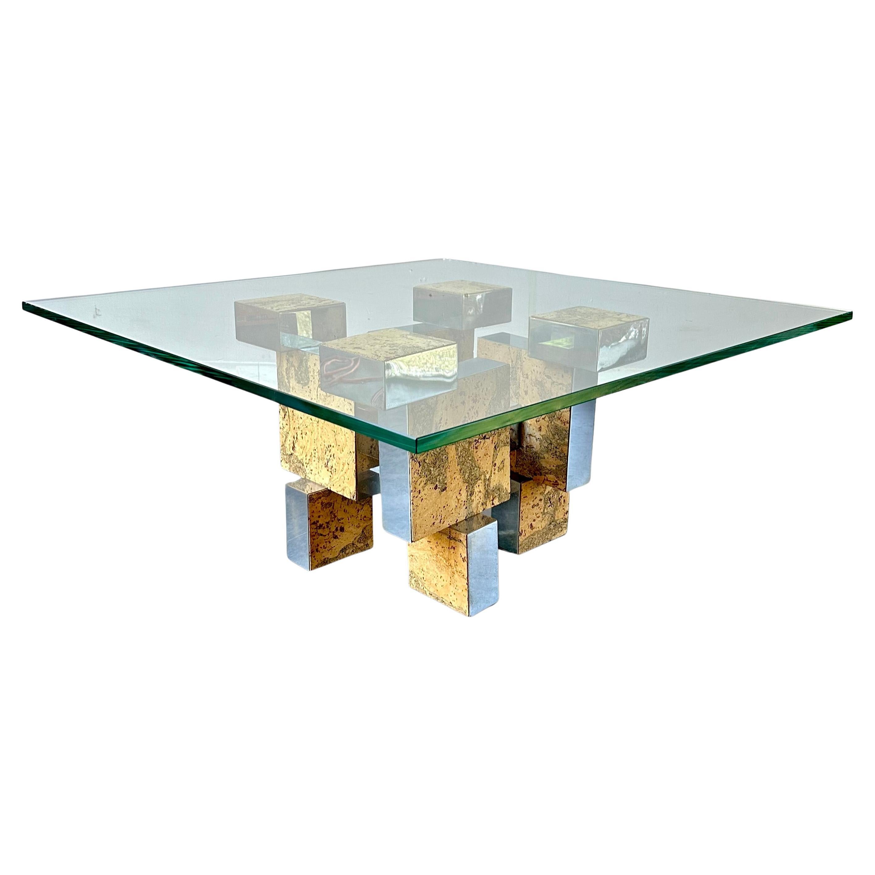 1970er Brutalistischer Couchtisch aus Metall und Kork mit Glasplatte