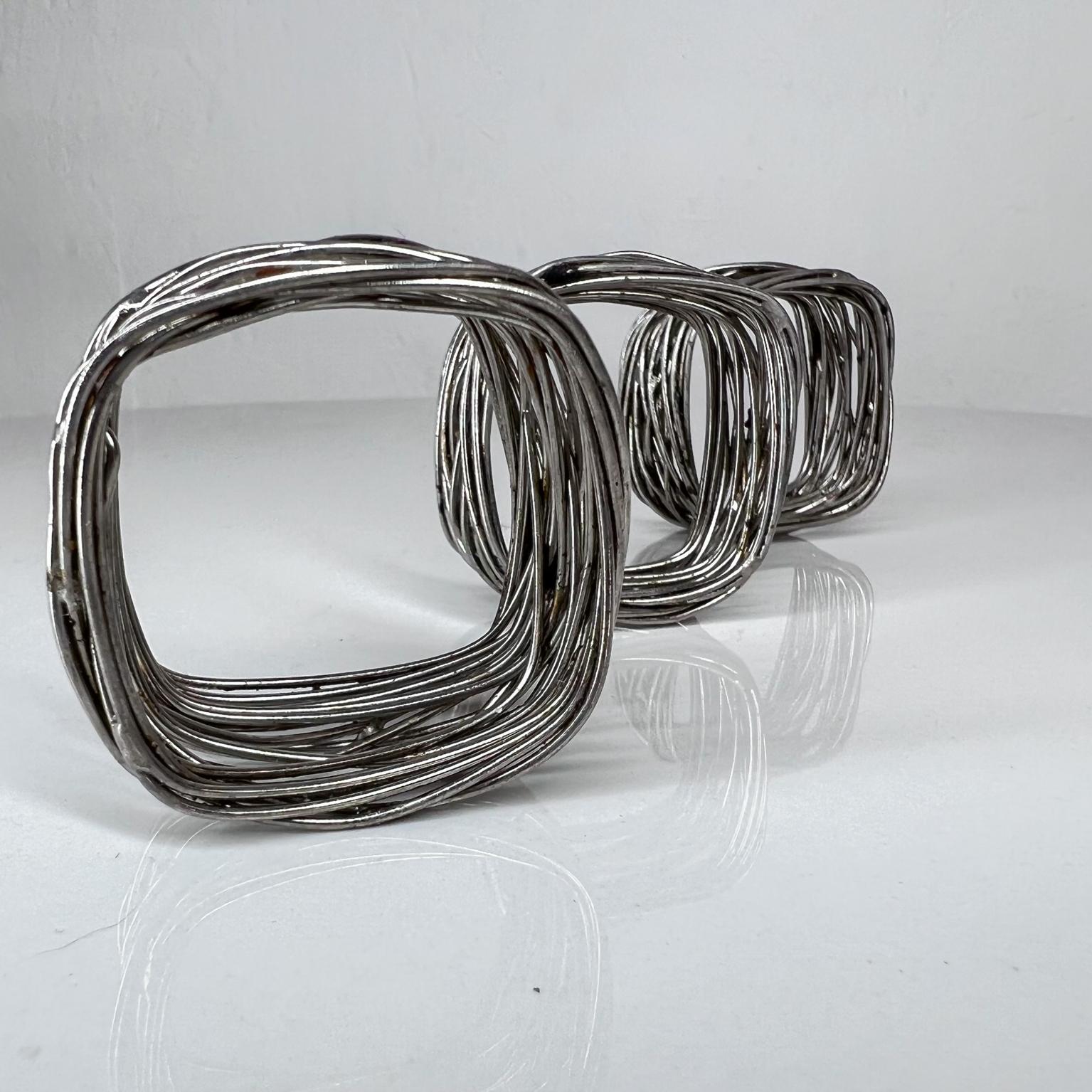 Chrome Ensemble de 3 porte-serviettes sculpturales chromées des années 1970 en vente