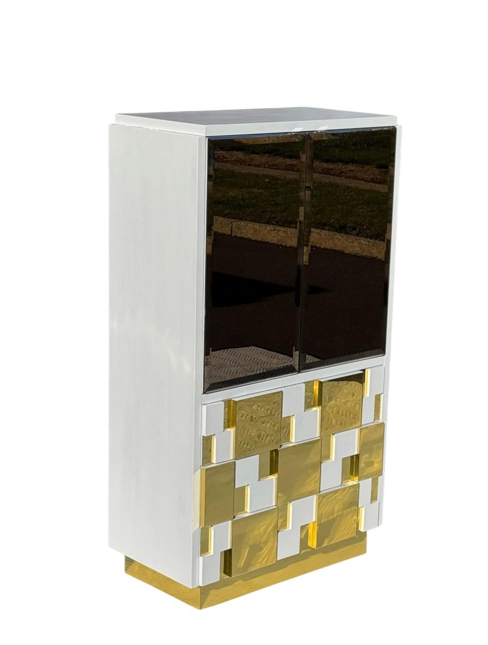 1970s Brutalist Paul Evans Style Brass & Mirrored Cabinet For Sale 1
