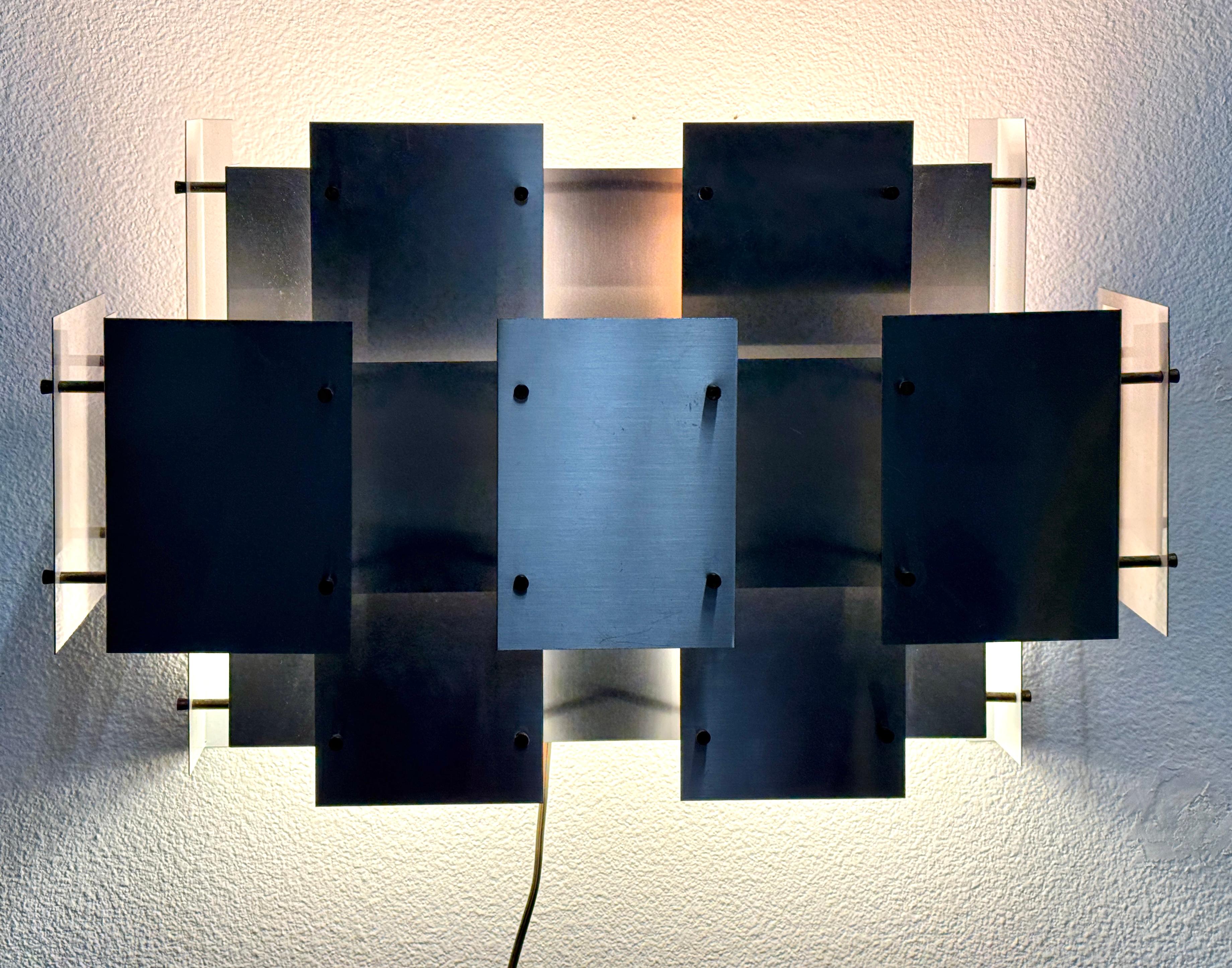 1970’s Brutalist Sonneman Cityscape Sconce For Sale 11