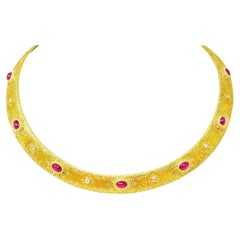 1970's Buccellati 5.25 Carats Ruby Diamond 18 Karat Yellow Gold Vintage Collar N