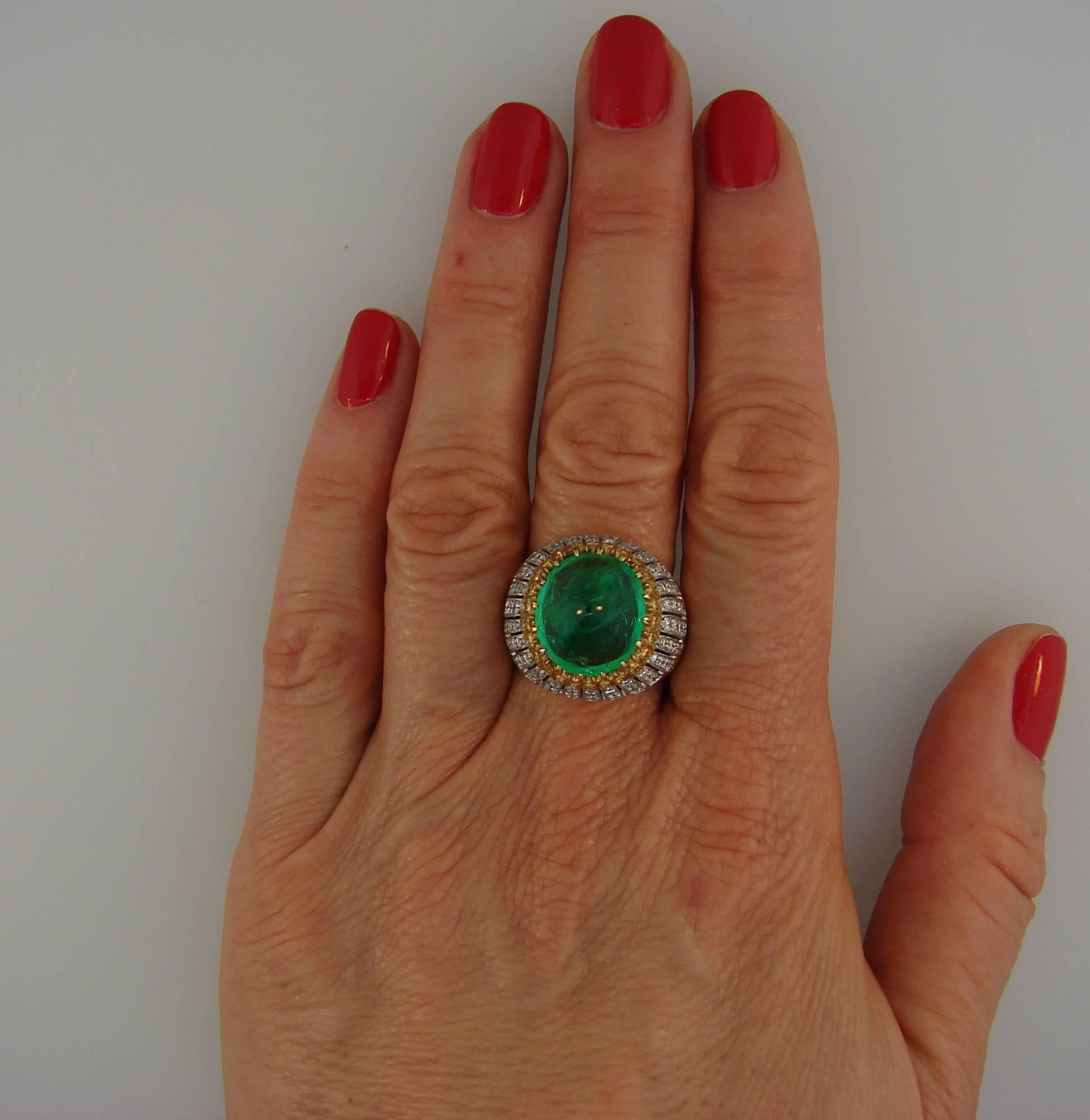 1970s Buccellati Sugarloaf Emerald Diamond Gold Ring 6
