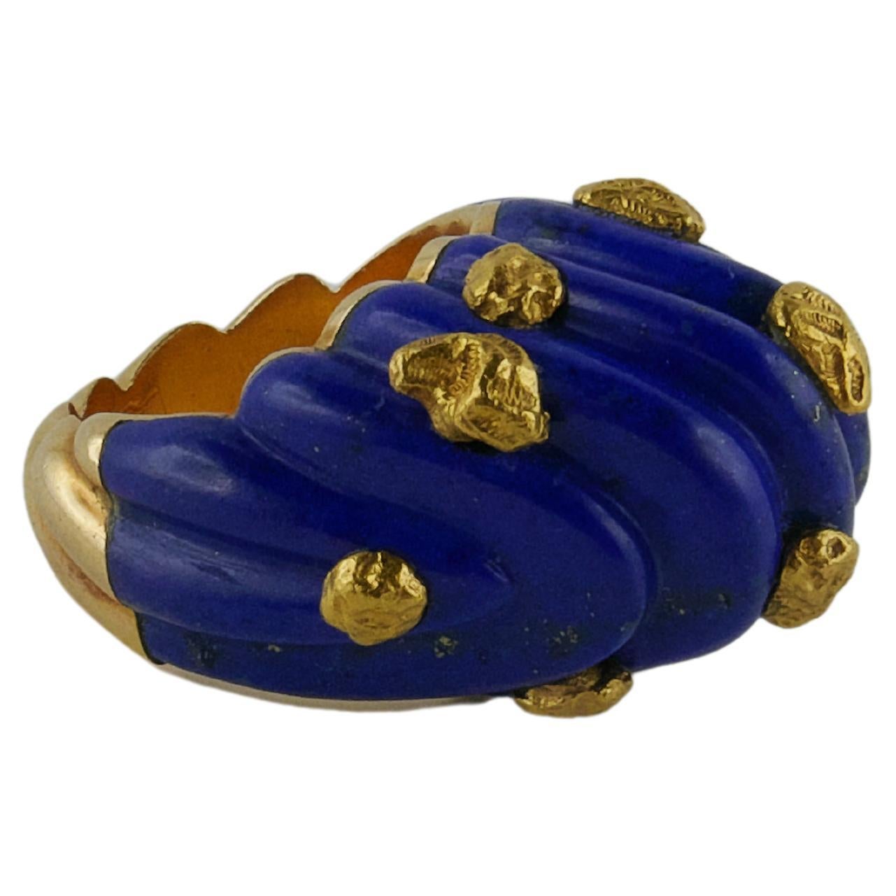 1970s Bucherer Yellow Gold and Lapis Lazuli Ring For Sale