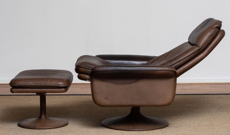 1970's Buffalo Leather Swivel and Relax Chair with Matching Ottoman by De Sede For Sale 4