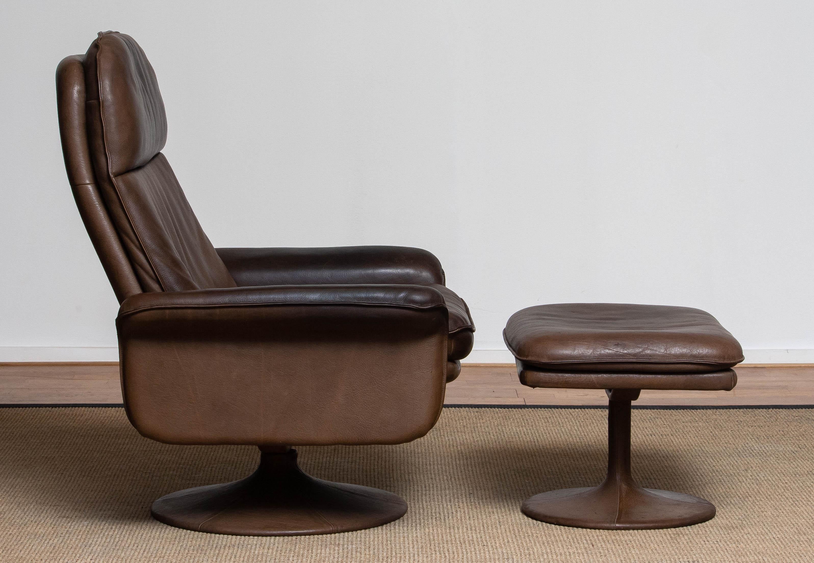 1970's Buffalo Leather Swivel and Relax Chair with Matching Ottoman by De Sede 5