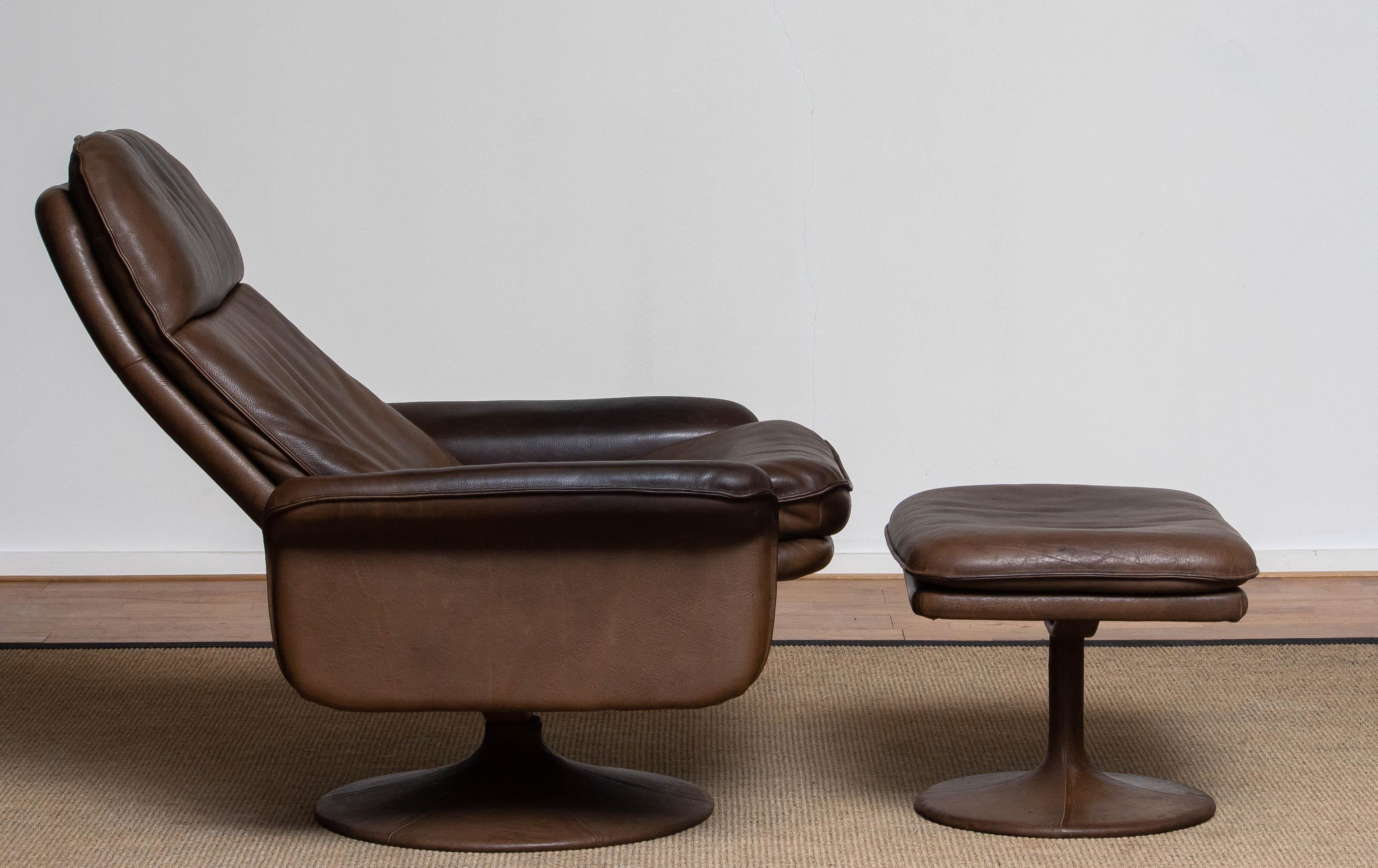 1970's Buffalo Leather Swivel and Relax Chair with Matching Ottoman by De Sede 10