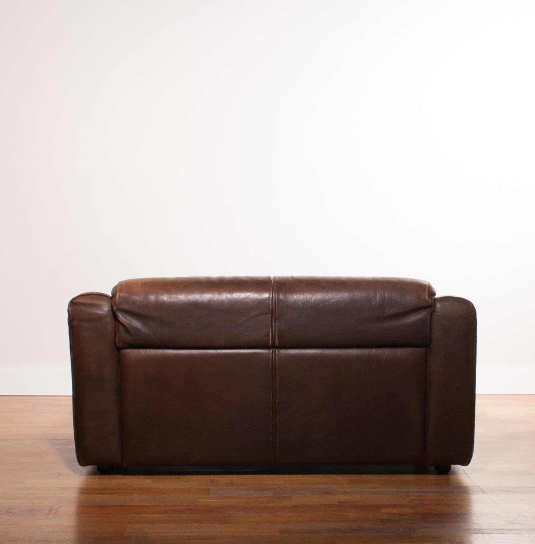 1970s Buffalo Leather Two-Seat Sofa 4