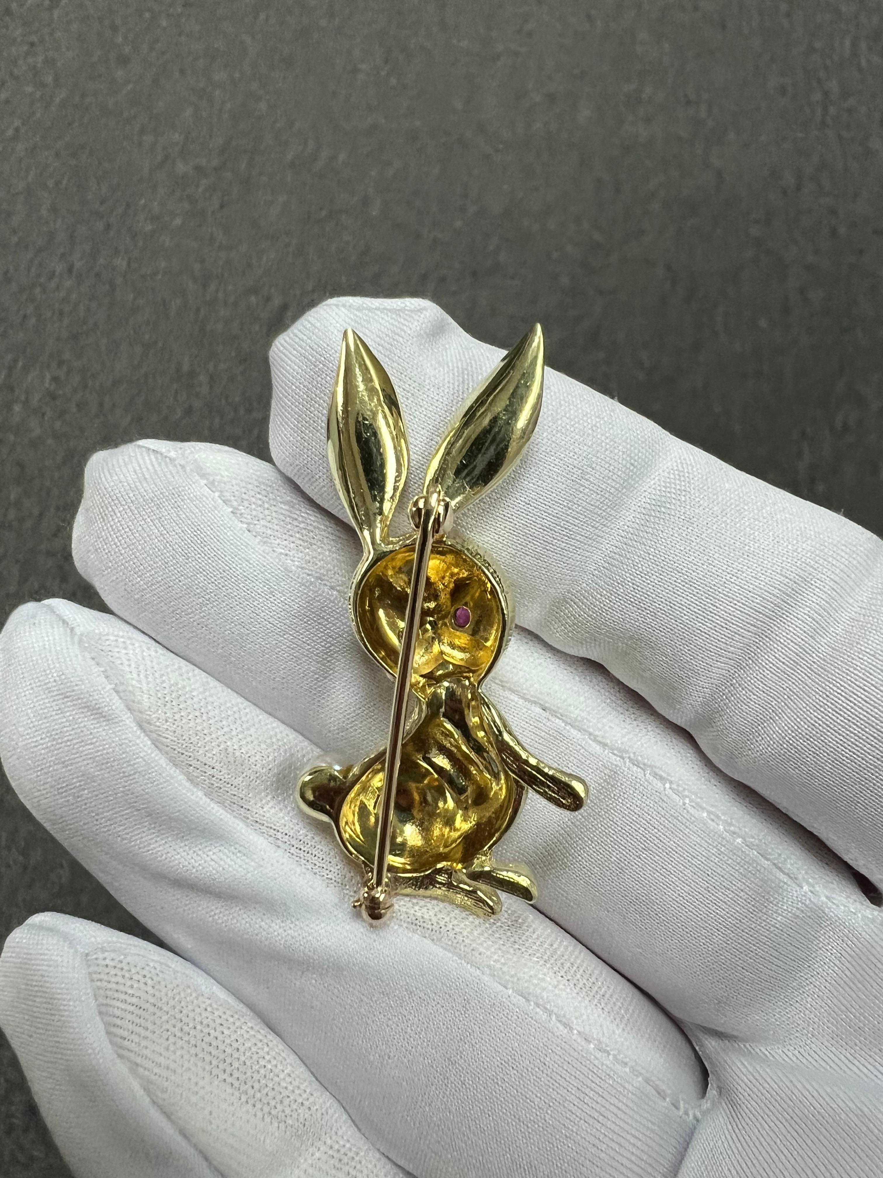 1970s Bunny Rabbit Yellow Gold Brooch For Sale 4
