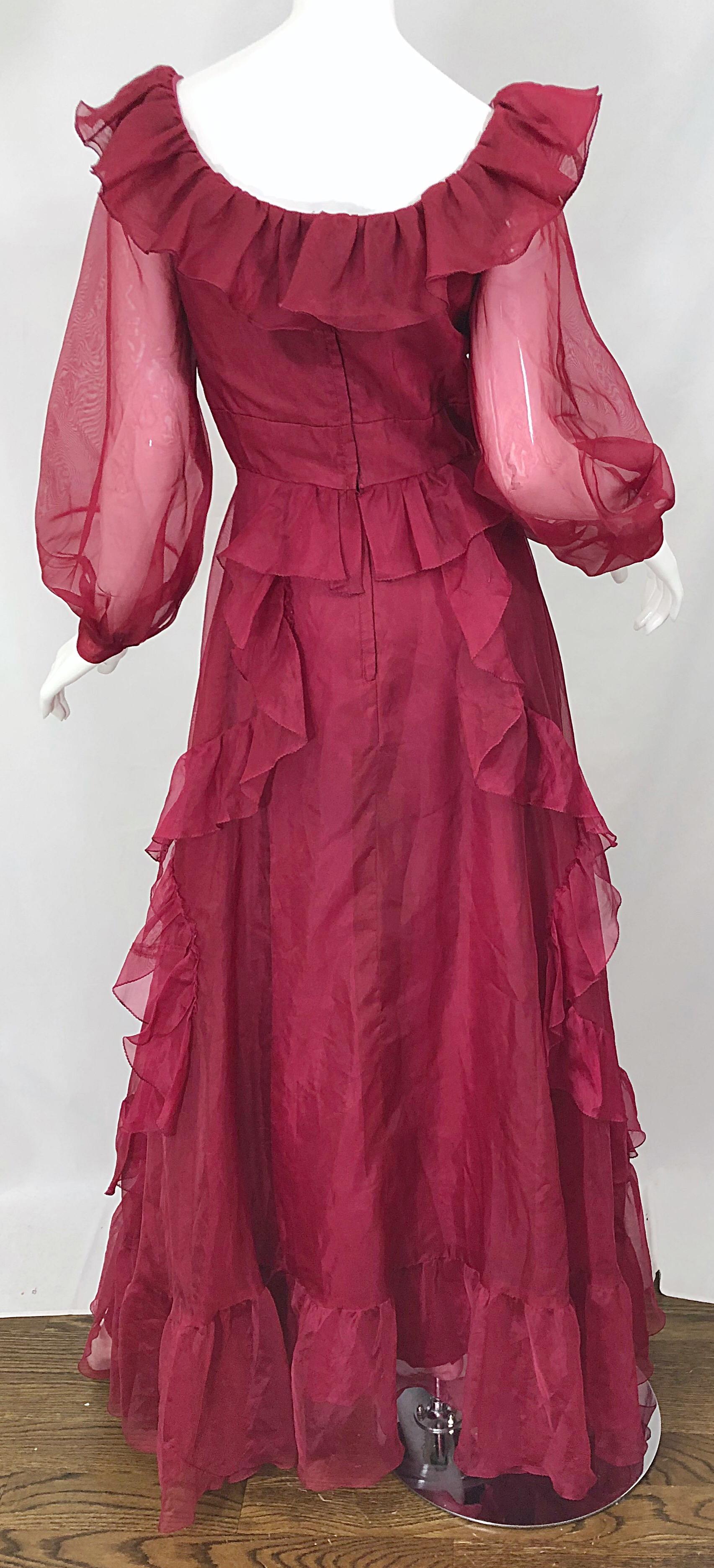 1970s Borgoña / Granate Manga larga globo gasa Vintage 70s Maxi Vestido en venta 7