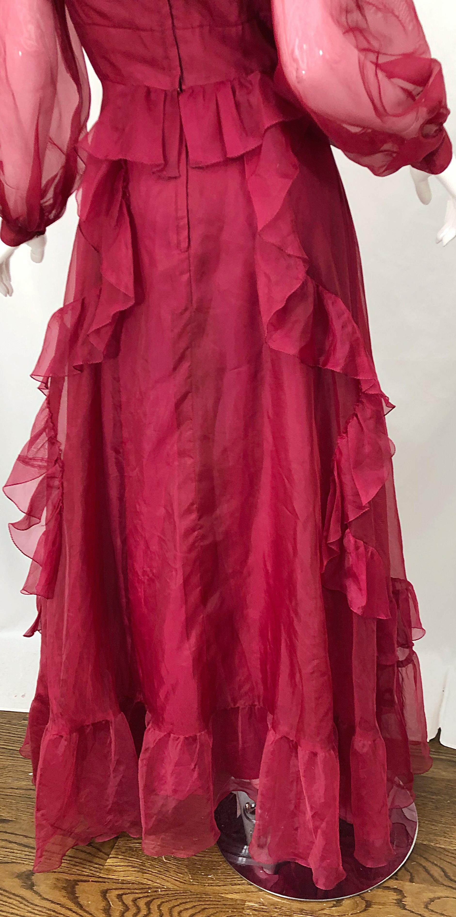 1970s Borgoña / Granate Manga larga globo gasa Vintage 70s Maxi Vestido en Excelente estado para la venta en San Diego, CA